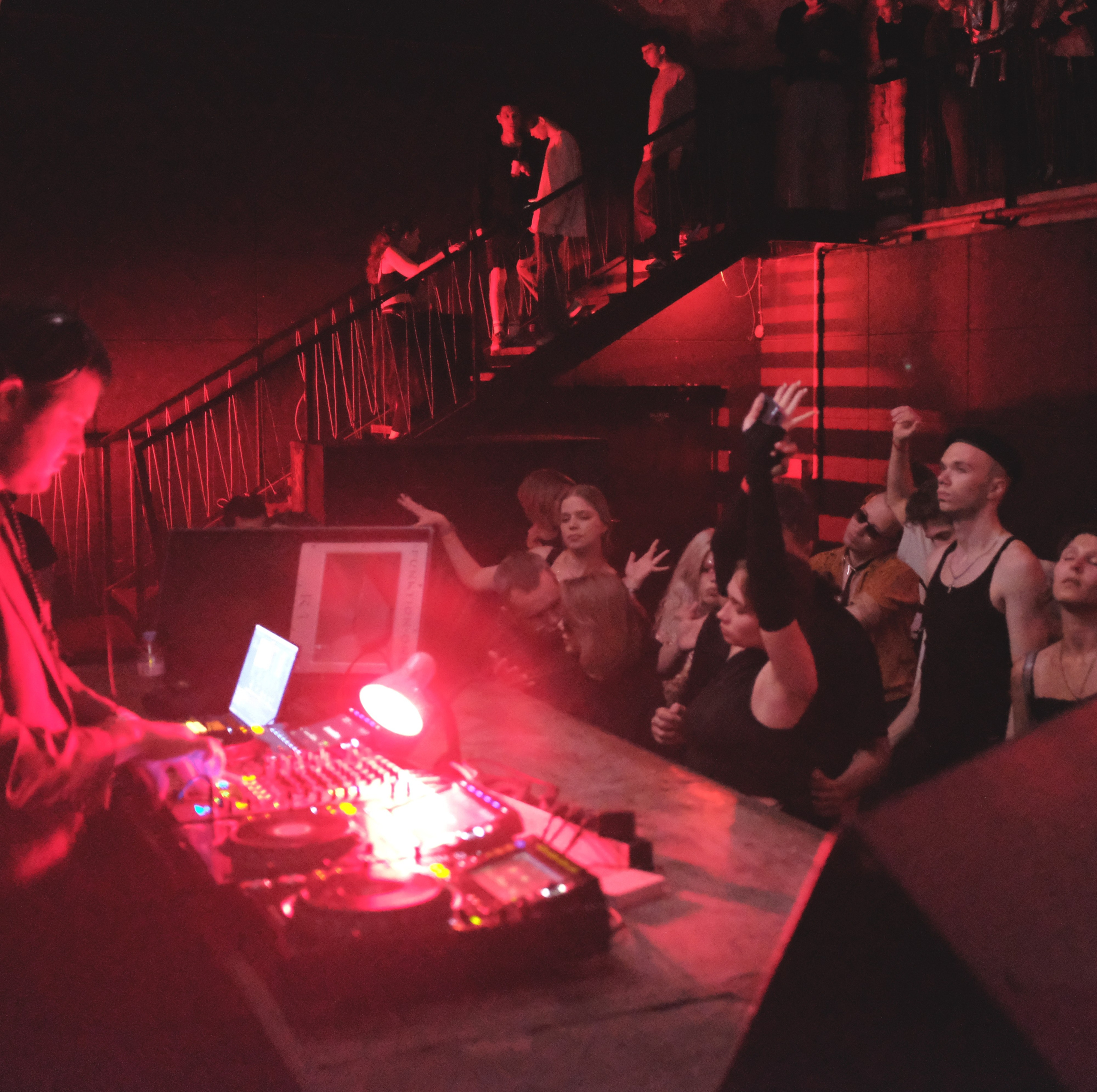 Мир2/16.08.2025. Репортажный фотограф в Санкт-Петербурге Даниил Могута