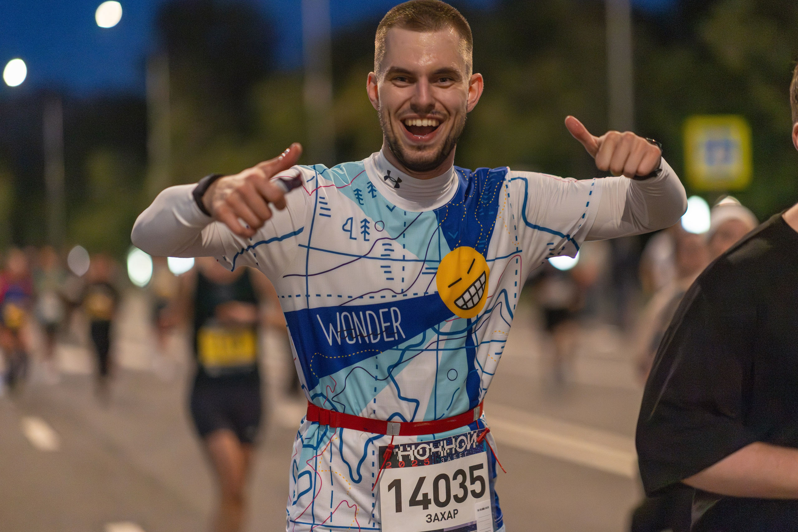 Ночной забег 2025. Фотограф Сергей Ловкий