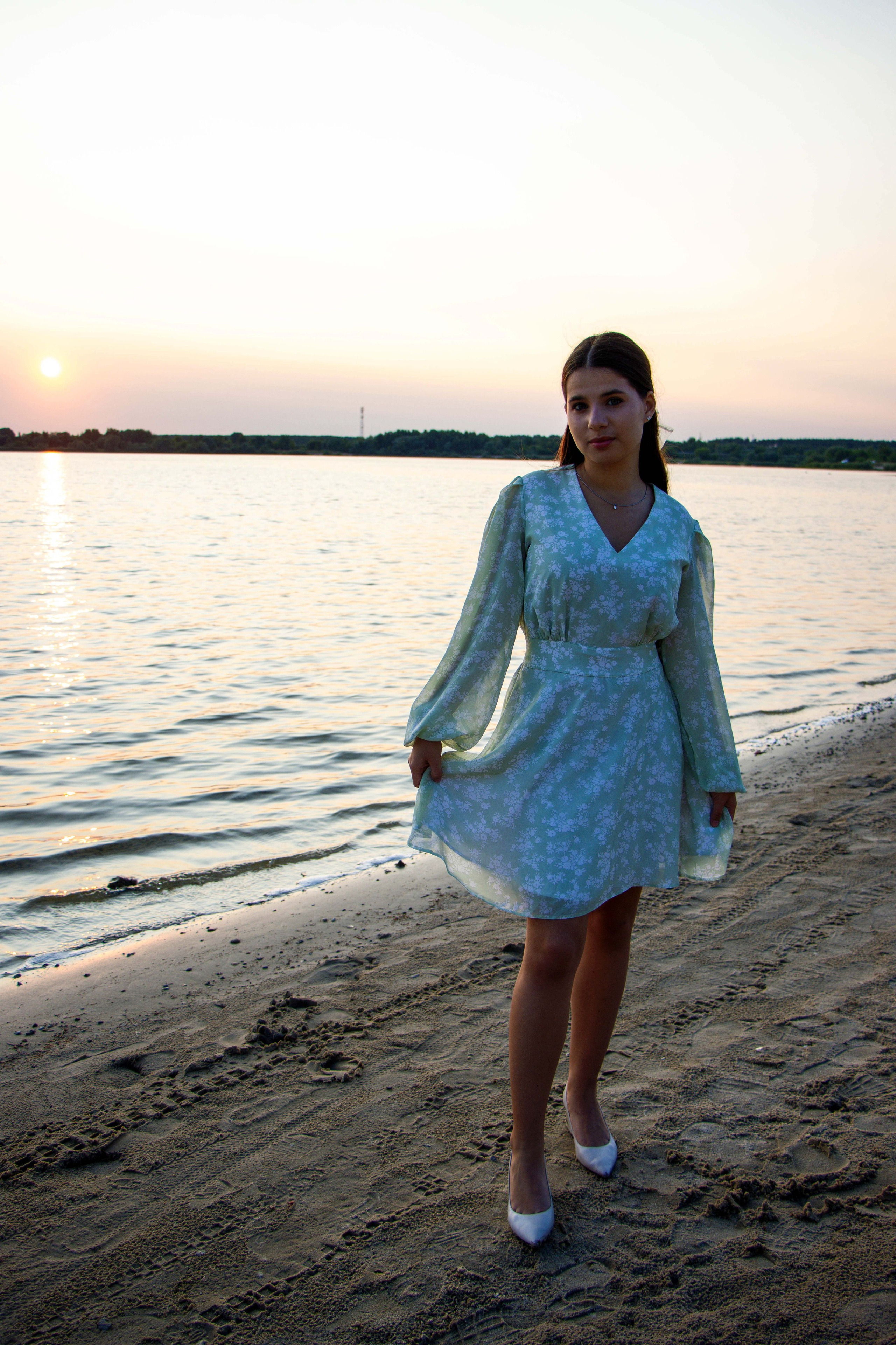 Эмилия у озера. Фотограф Татьяна Матрос