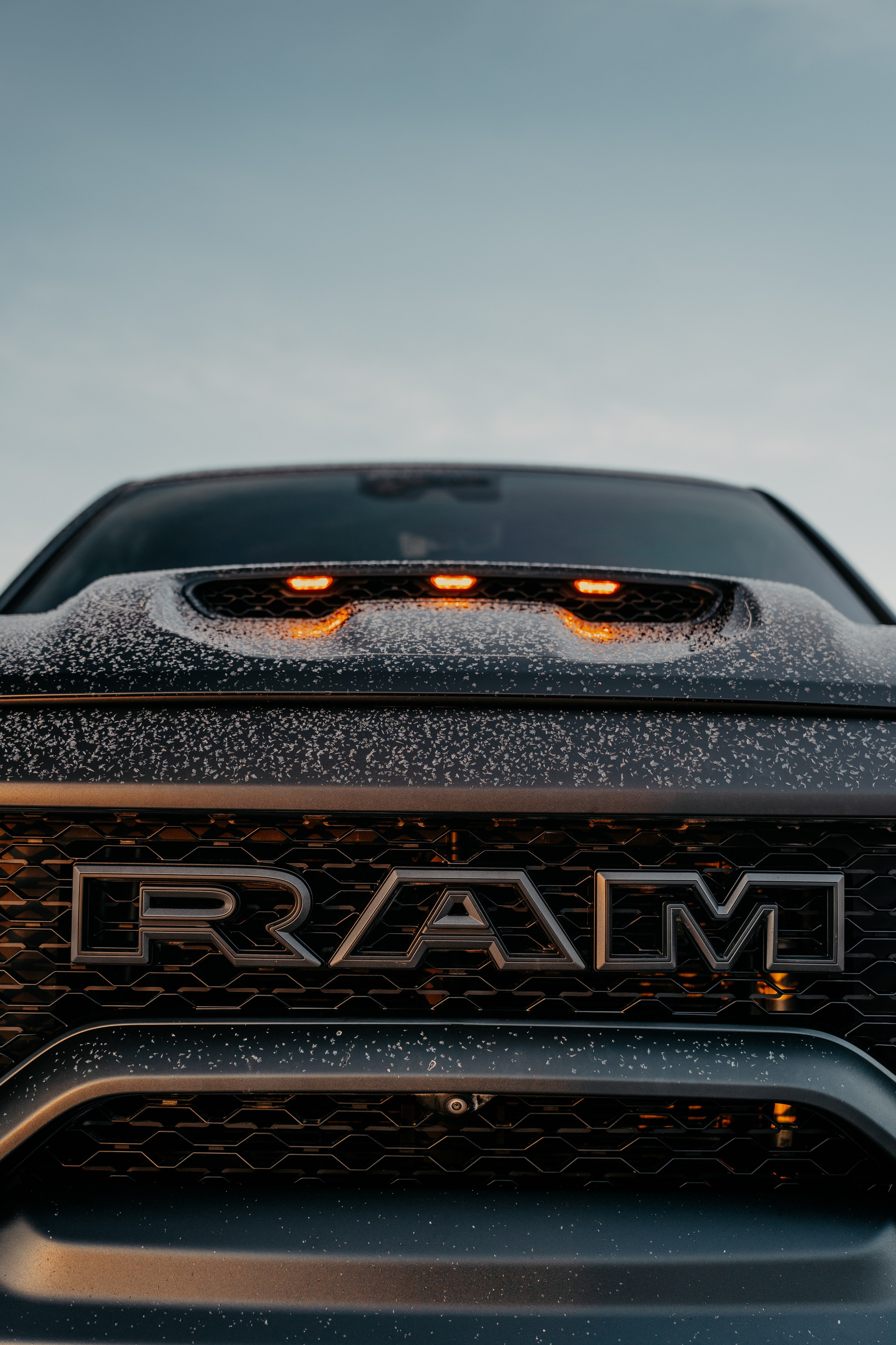 Ram Rebel TRX. Фотограф, видеограф и пилот дрона на Байкале