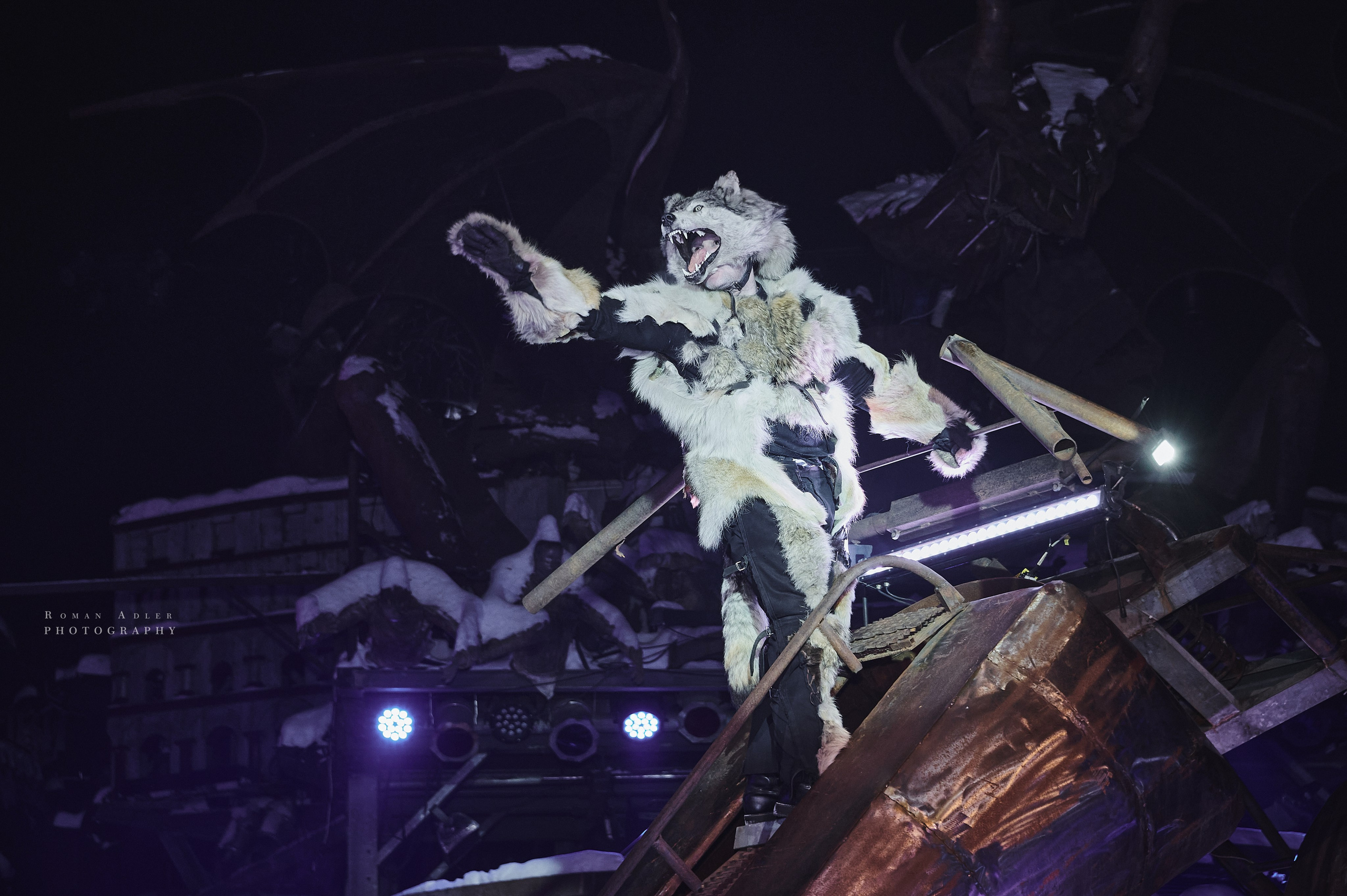 Новогодняя сказка от Ночных волков. Фотограф Роман Адлер