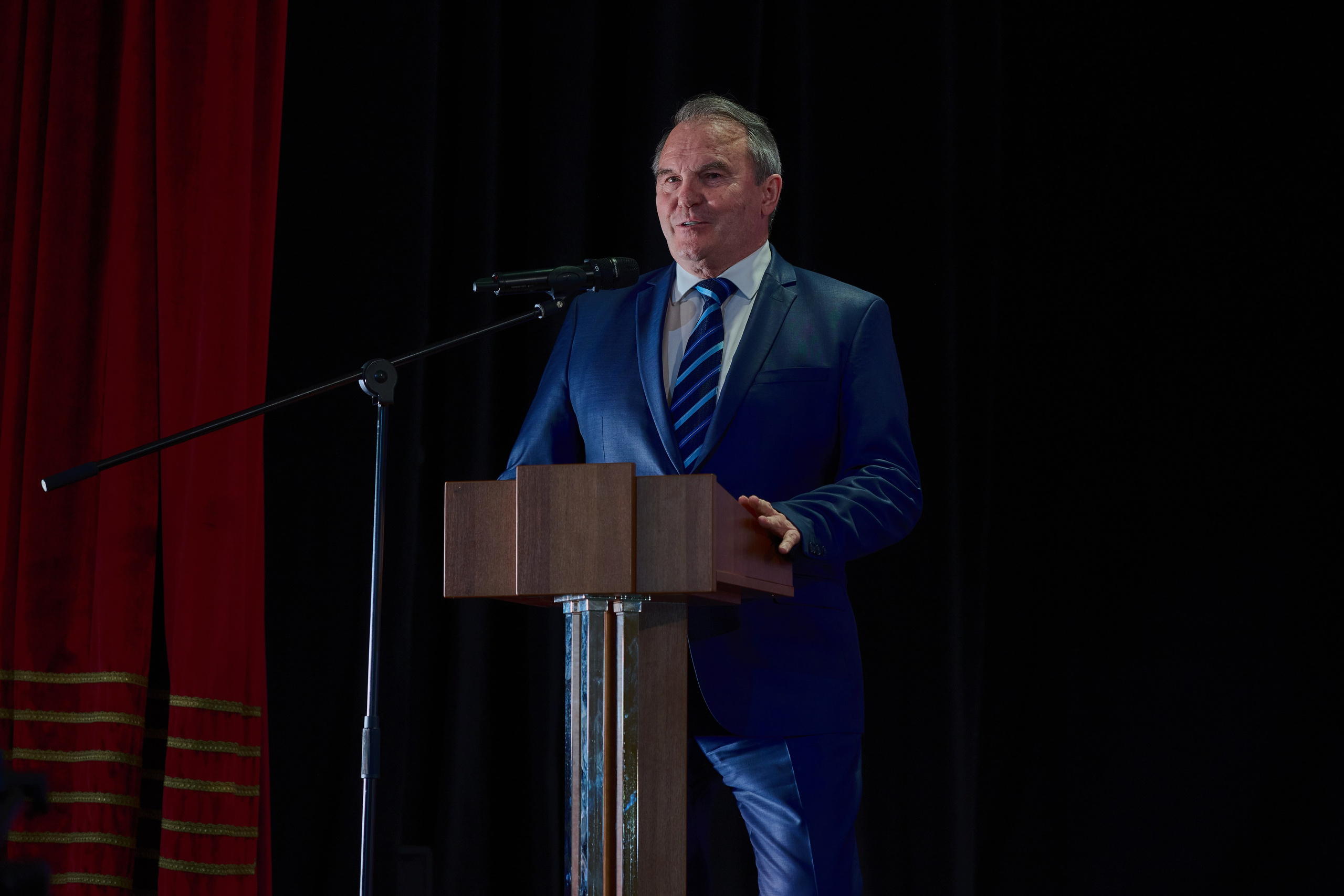 Церемония награждения медалями «Память Героев Отечества». Фотограф Роман Адлер