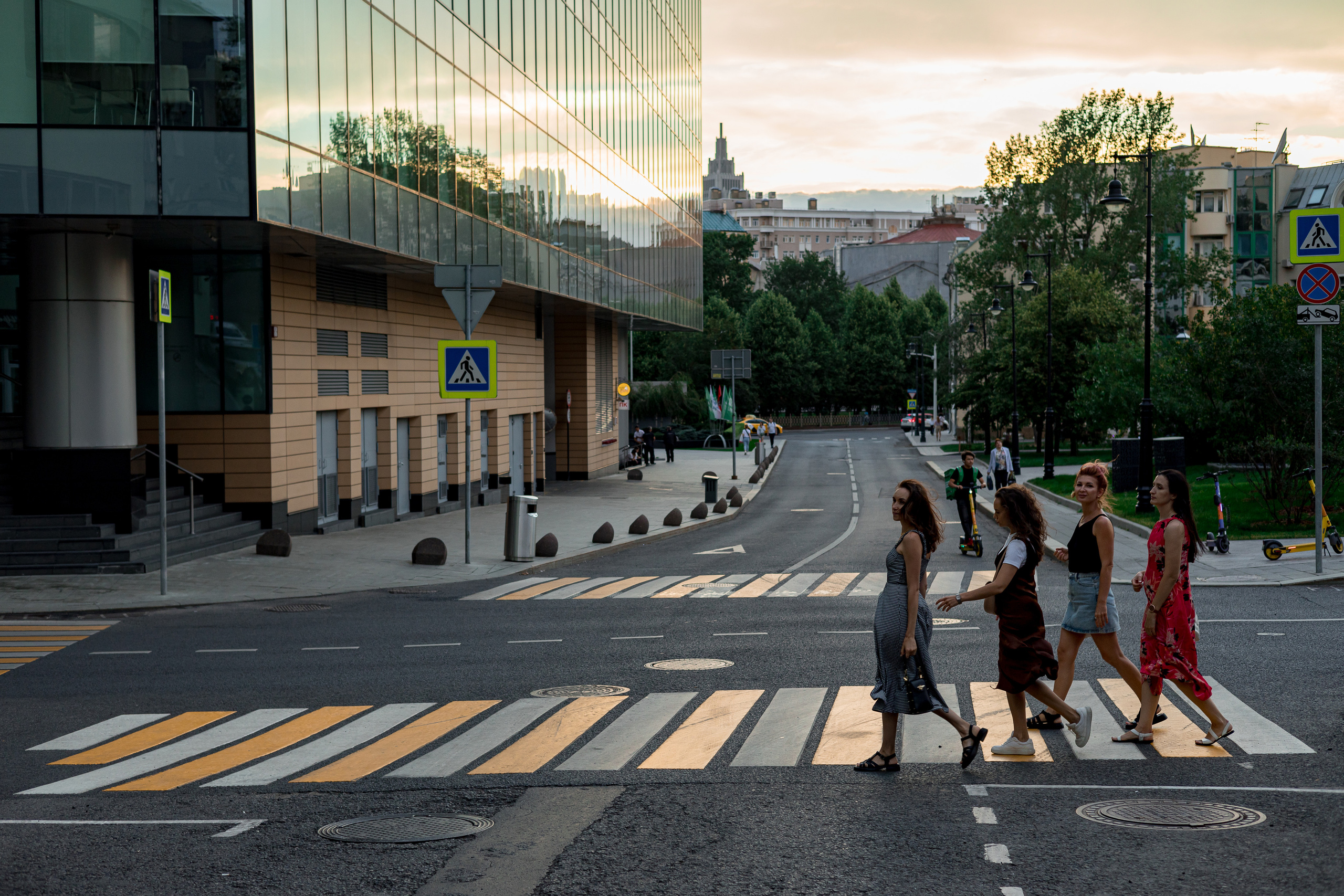 Фотопрогулка в репортажном стиле. Репортажный и портретный фотограф в Москве Саханцева Анна
