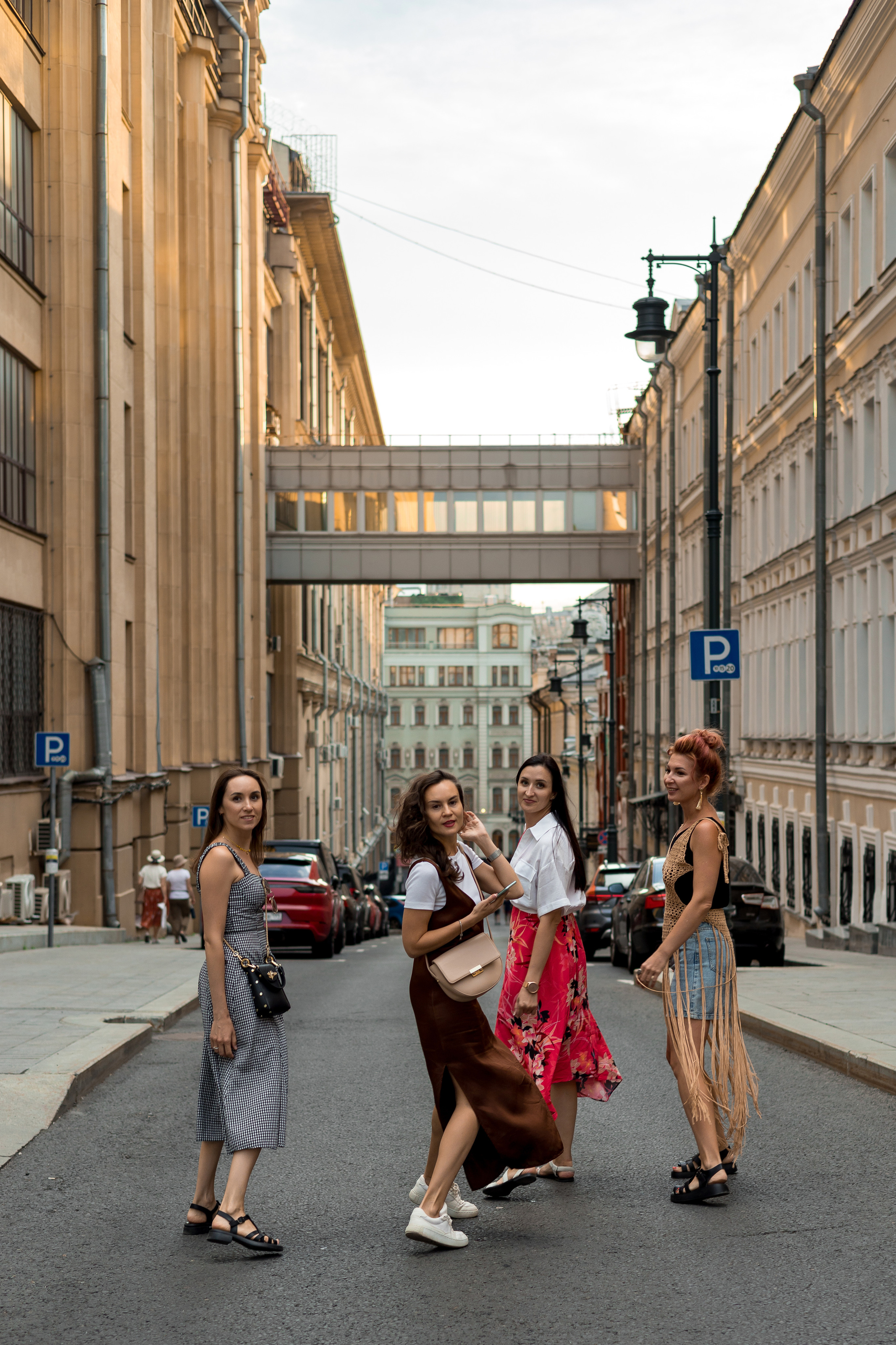 Фотопрогулка в репортажном стиле. Репортажный и портретный фотограф в Москве Саханцева Анна