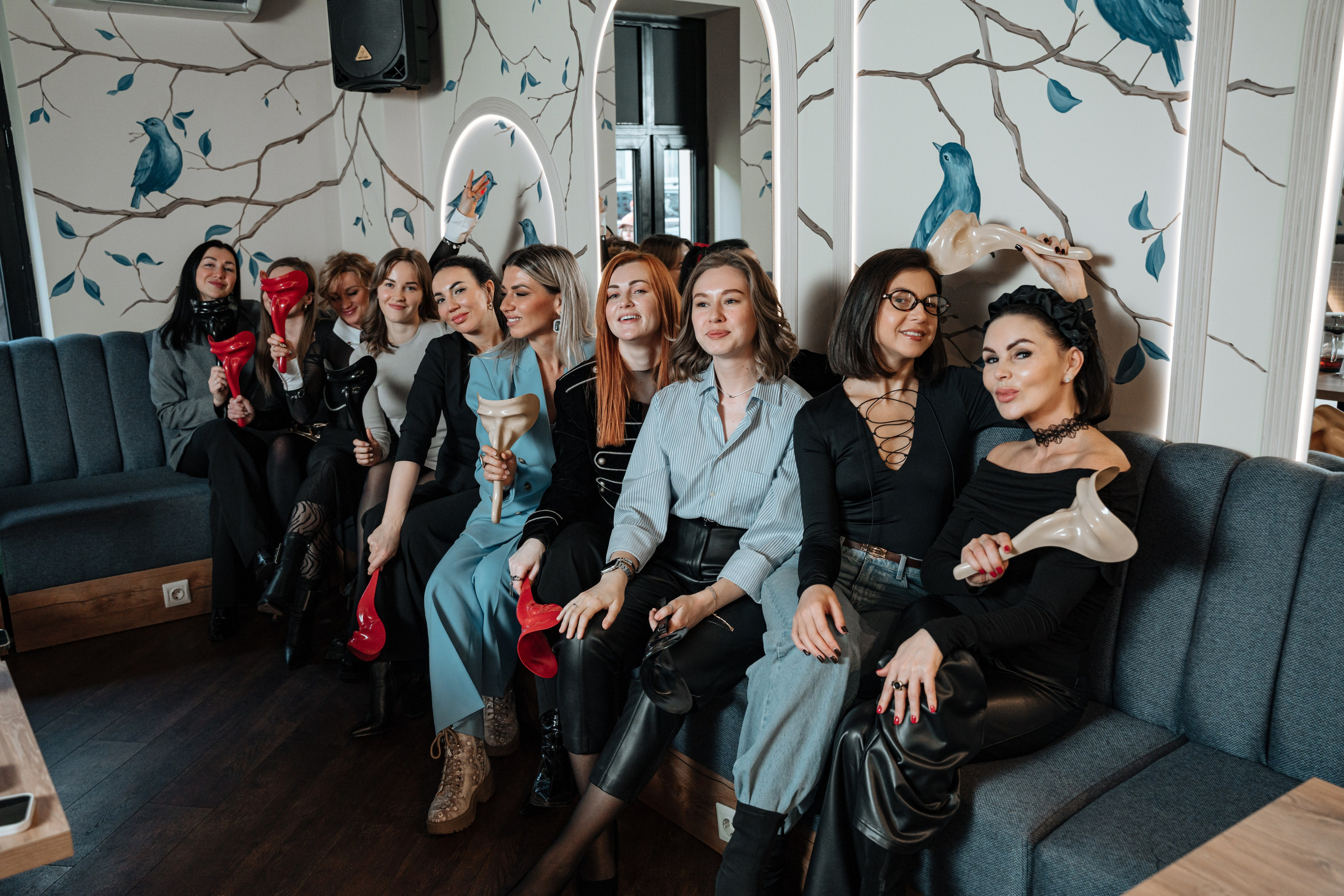 Мафия. Бар FINCH. ЖЕНСКИЙ КЛУБ LAXMI. Портретный фотограф в Санкт-Петербурге Дмитриева Наталия