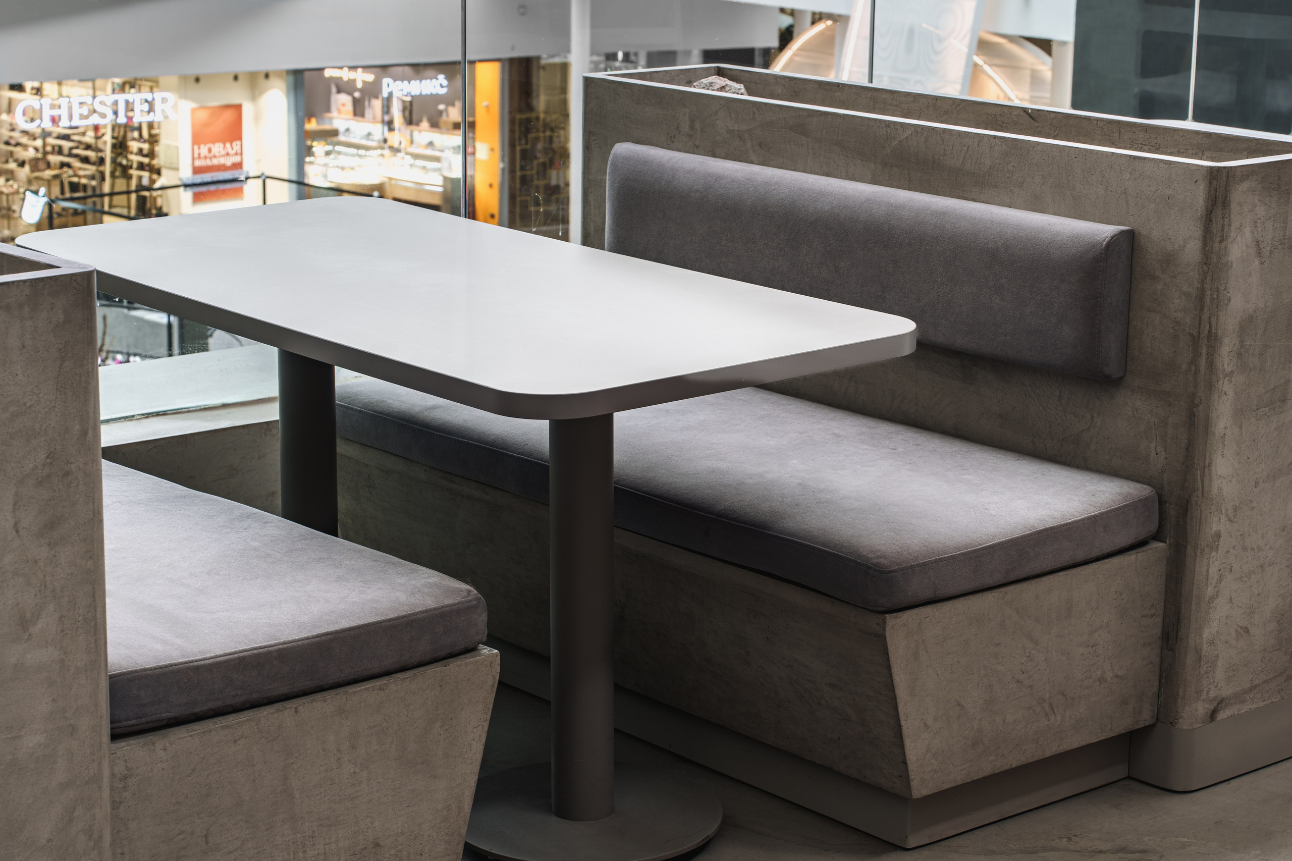 Фотосъемка Фудкорта ТРЦ «Планета». Интерьерный фотограф и ретушер в Красноярске Денис Антропов