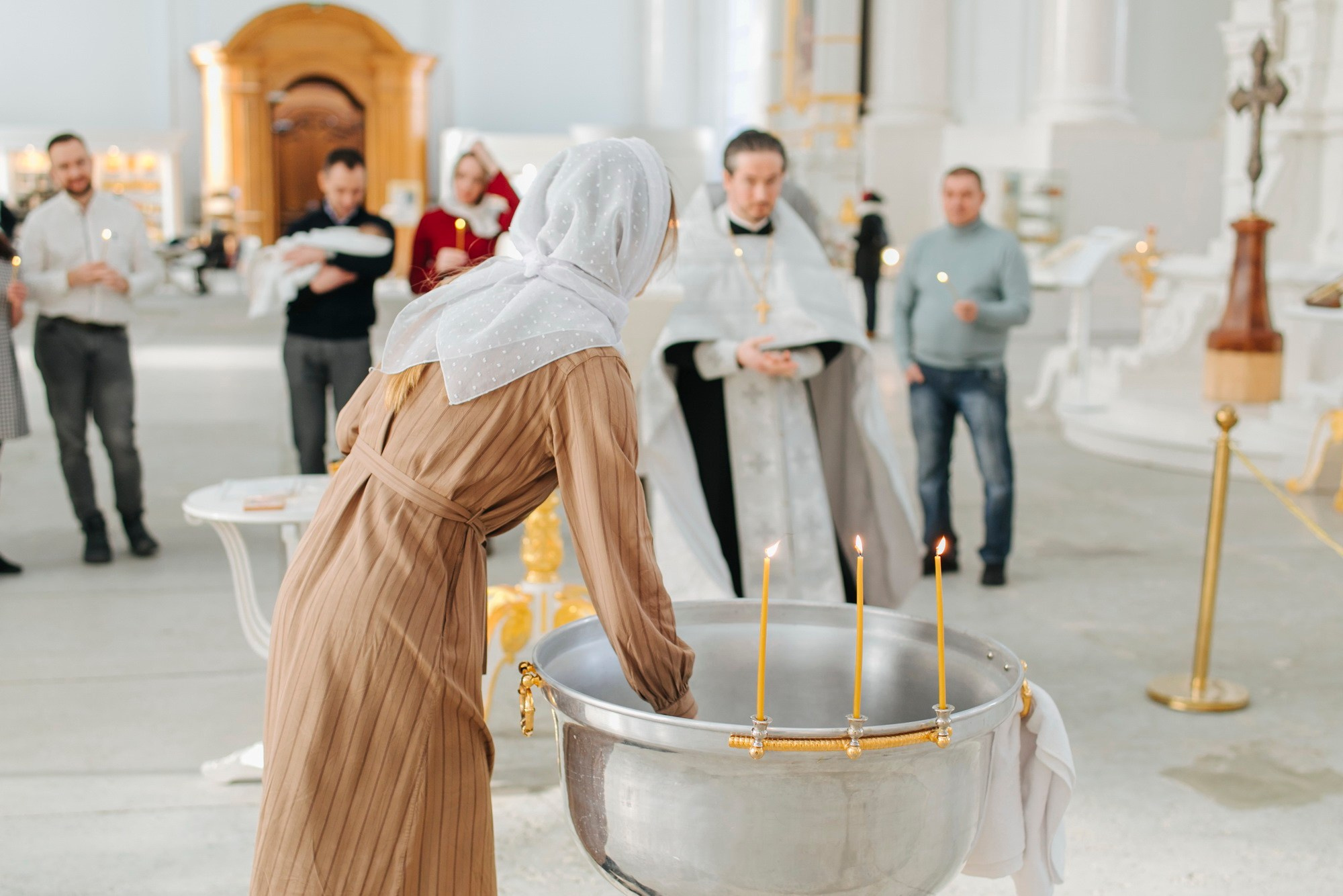 Индивидуальное крещение в Смольном Соборе, где провести крещение СПб, лучший храм для крещения, сколько стоит крещение, церковь где не нужны беседы, без крестных