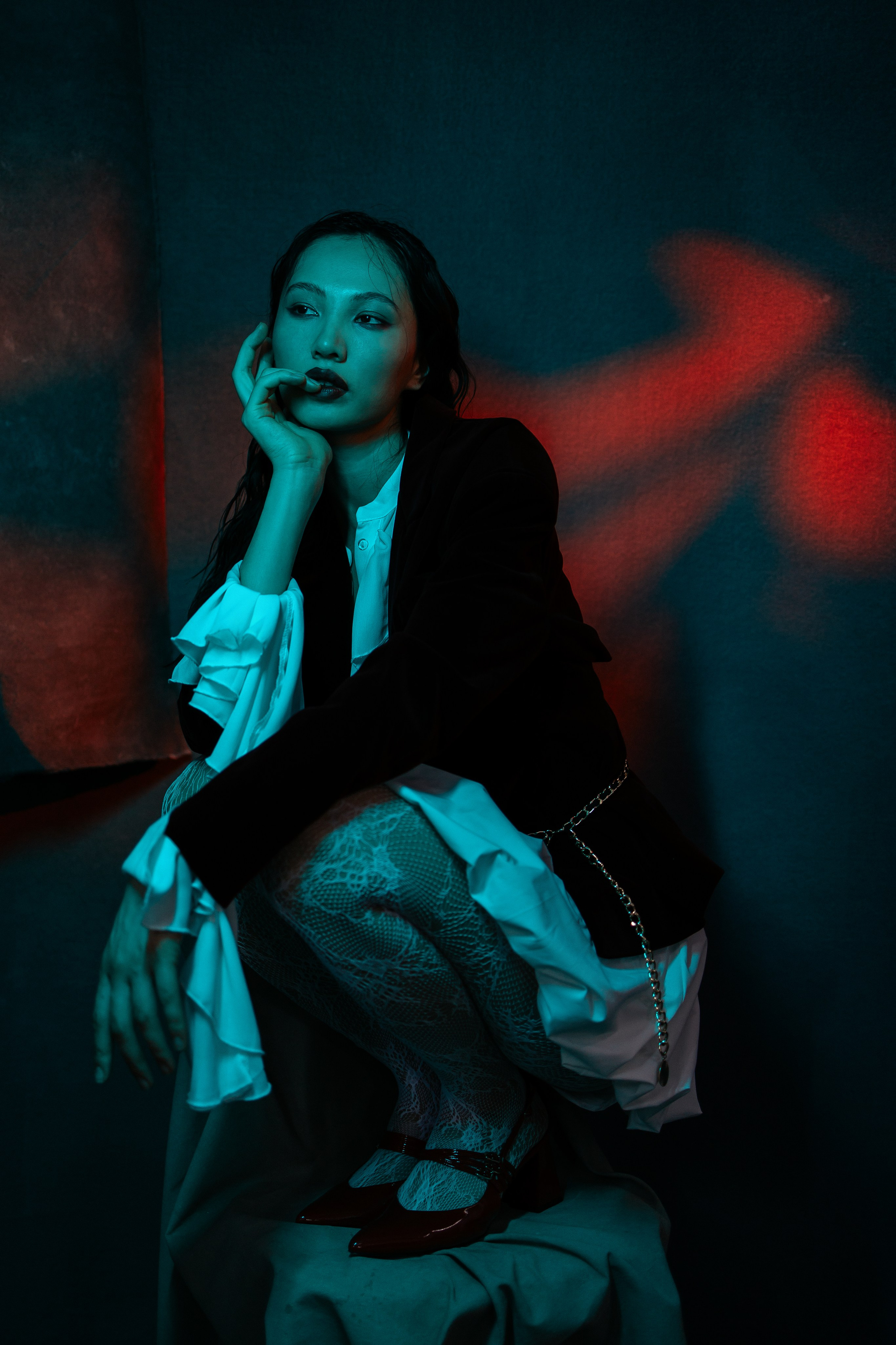 Разбитое отражение. Команда фотографов и дизайнеров в Егорьевске