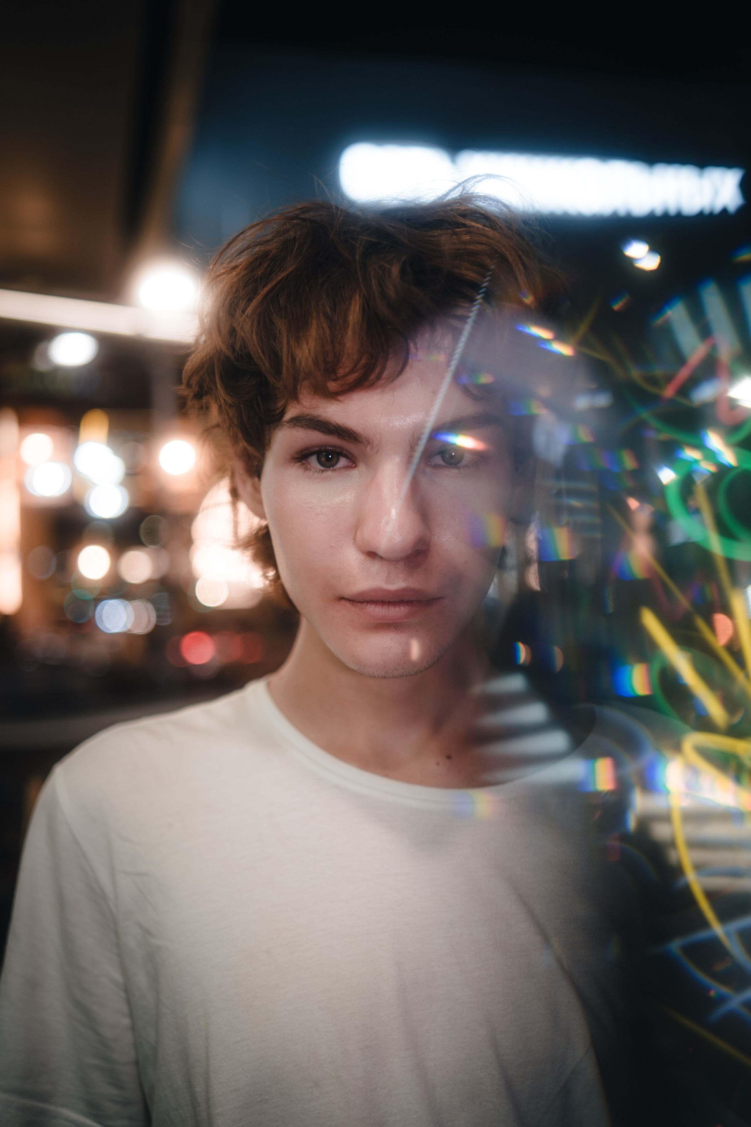 Глеб / EXTRA UNCONTROLLED BOKEH & Refraction of the Showcase. Felixtones