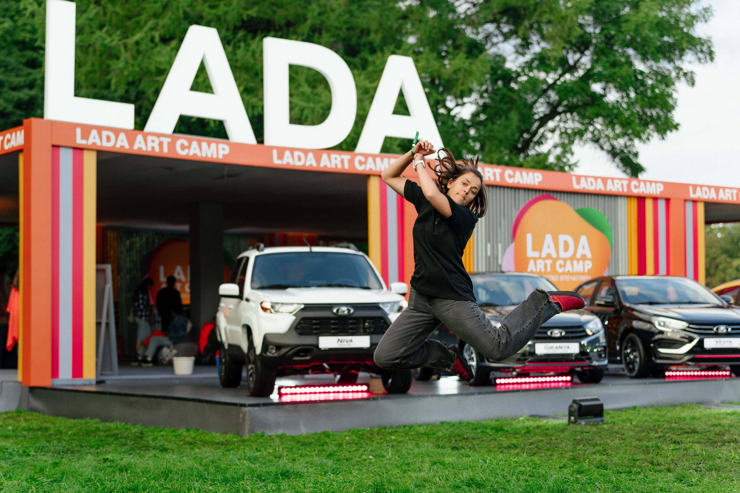 Пикник Афиши стенд ЛАДА. Андрей Сухинин репортажный свадебный фотограф Санкт-Петербург