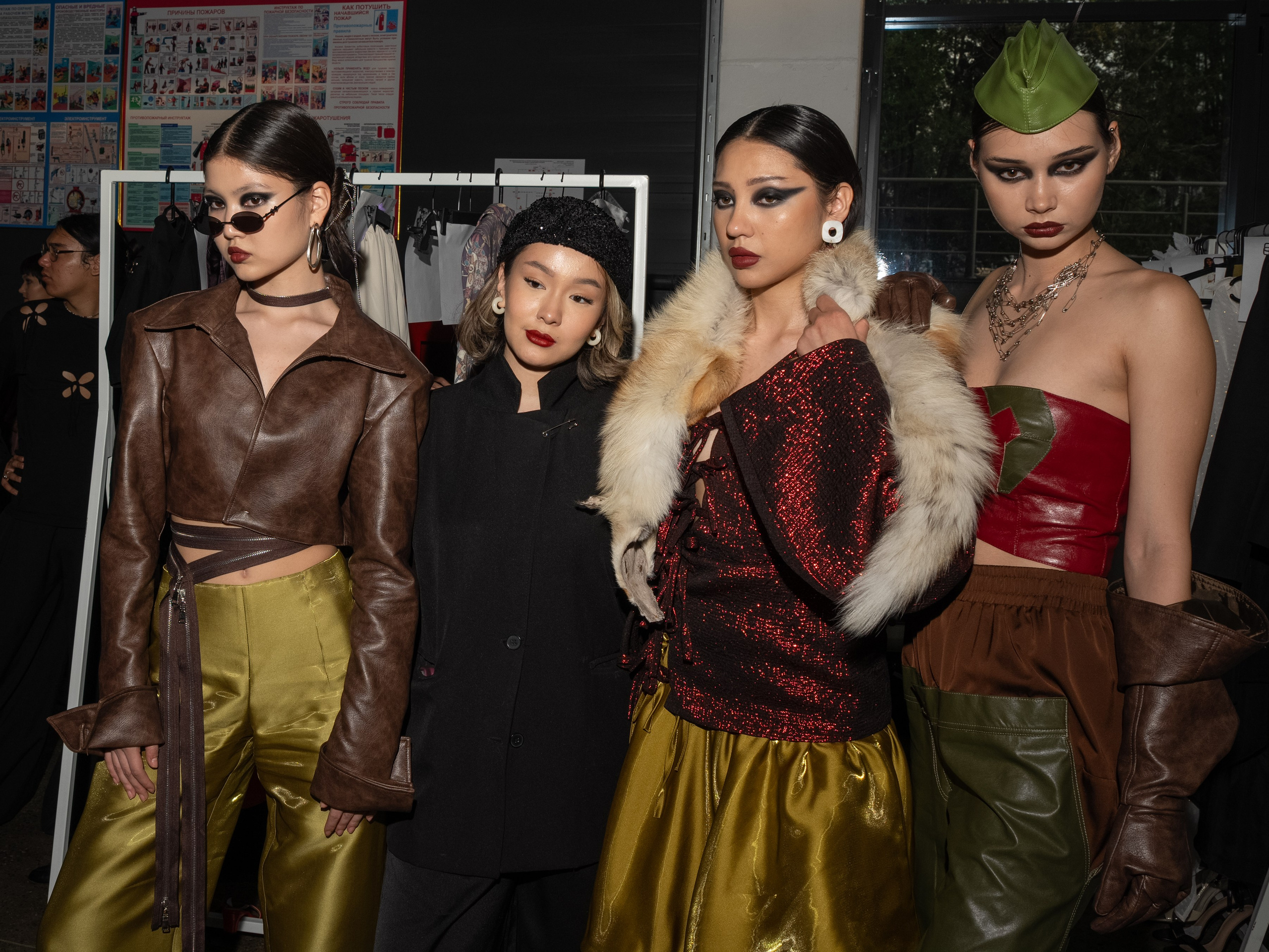 Visa Fashion week Almaty Backstage Day 3. Сайт Алматинского НЮ АРТ, будуар и фэшн фотографа Дениса Карпенко