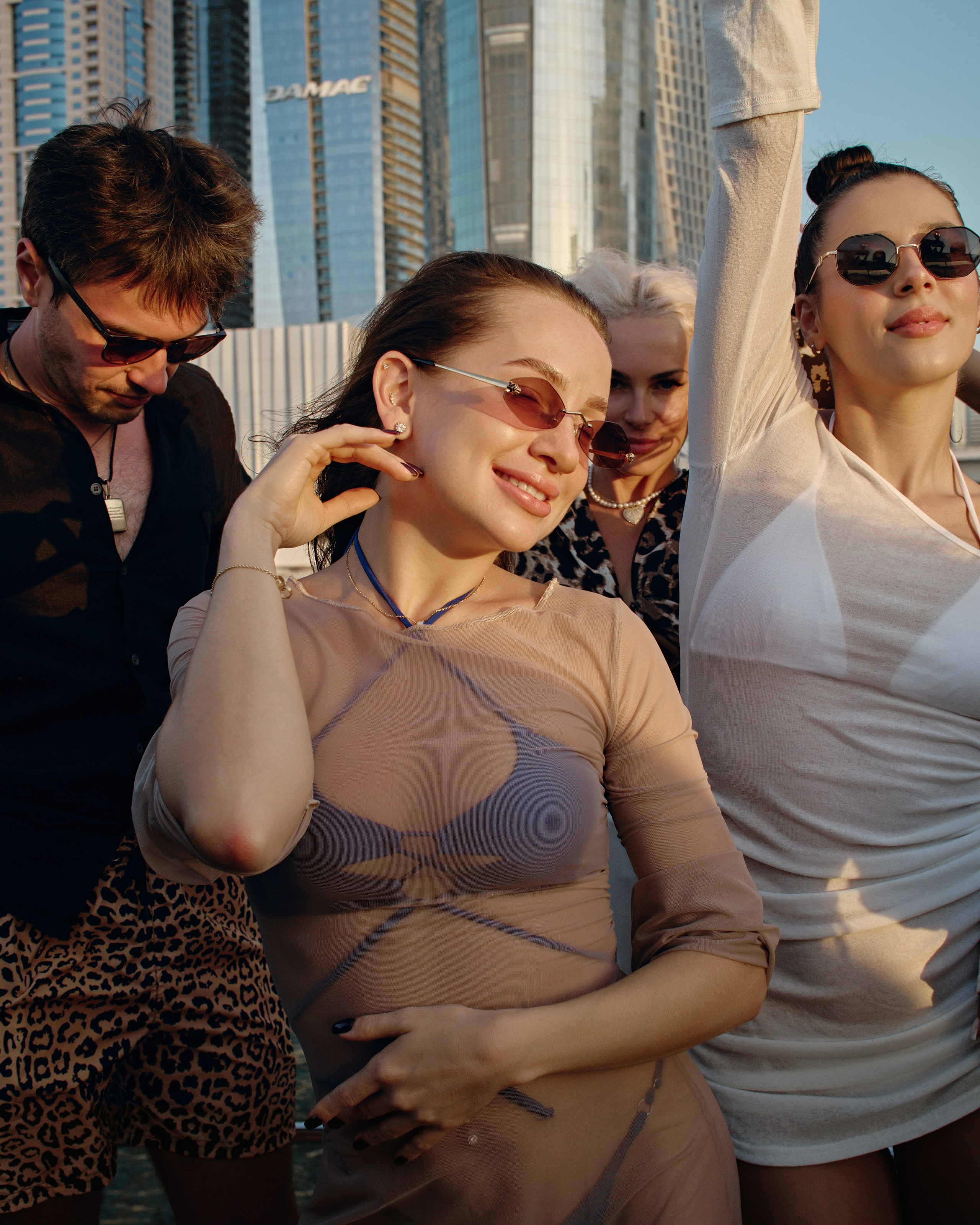 PAVEL DEREVYANKO. NOIZOMAX Художественный фотограф в Дубай