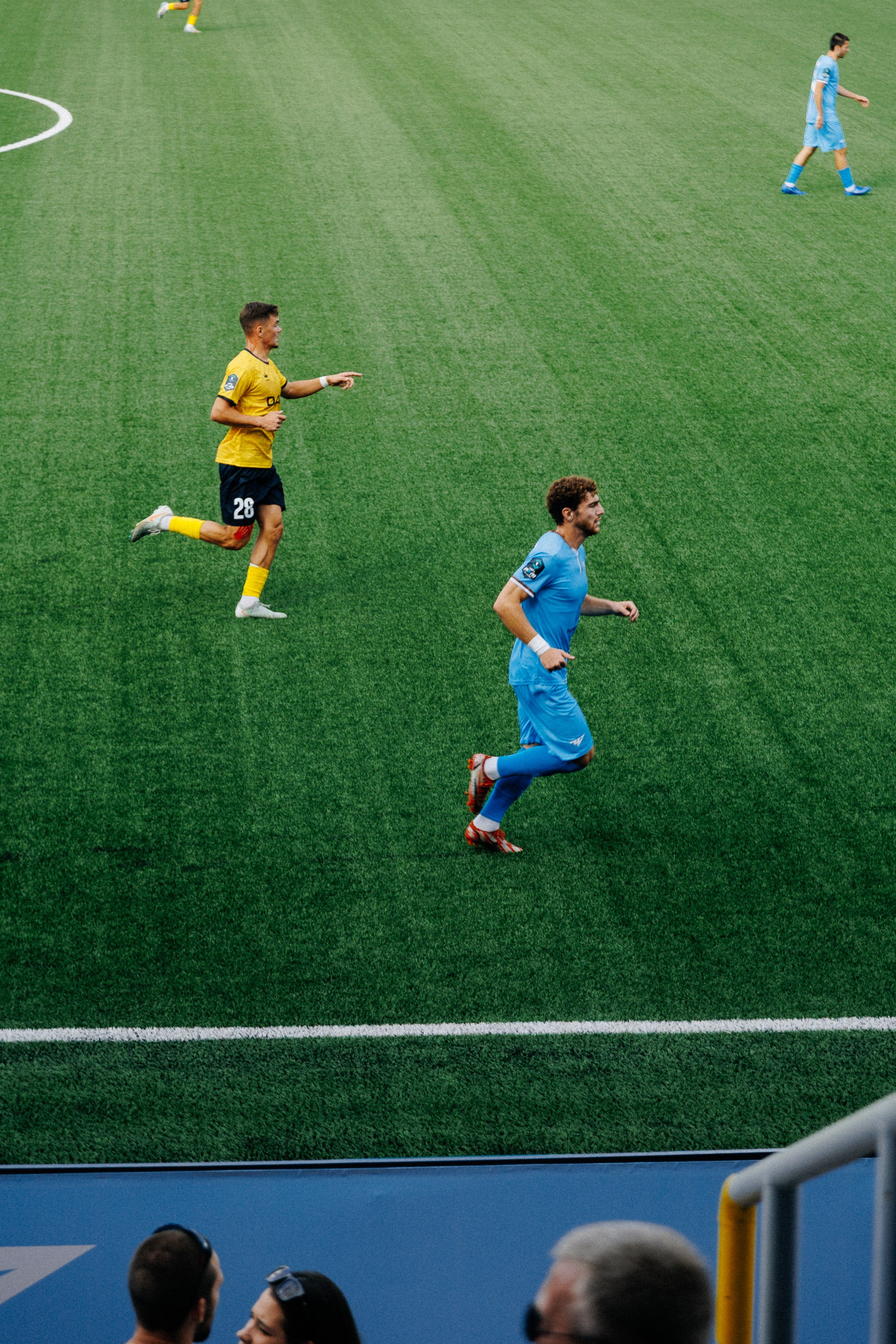 ФК ЧЕЛЯБИНСК Х ФК ВОЛГА. Репортажный фотограф Макс Брагин