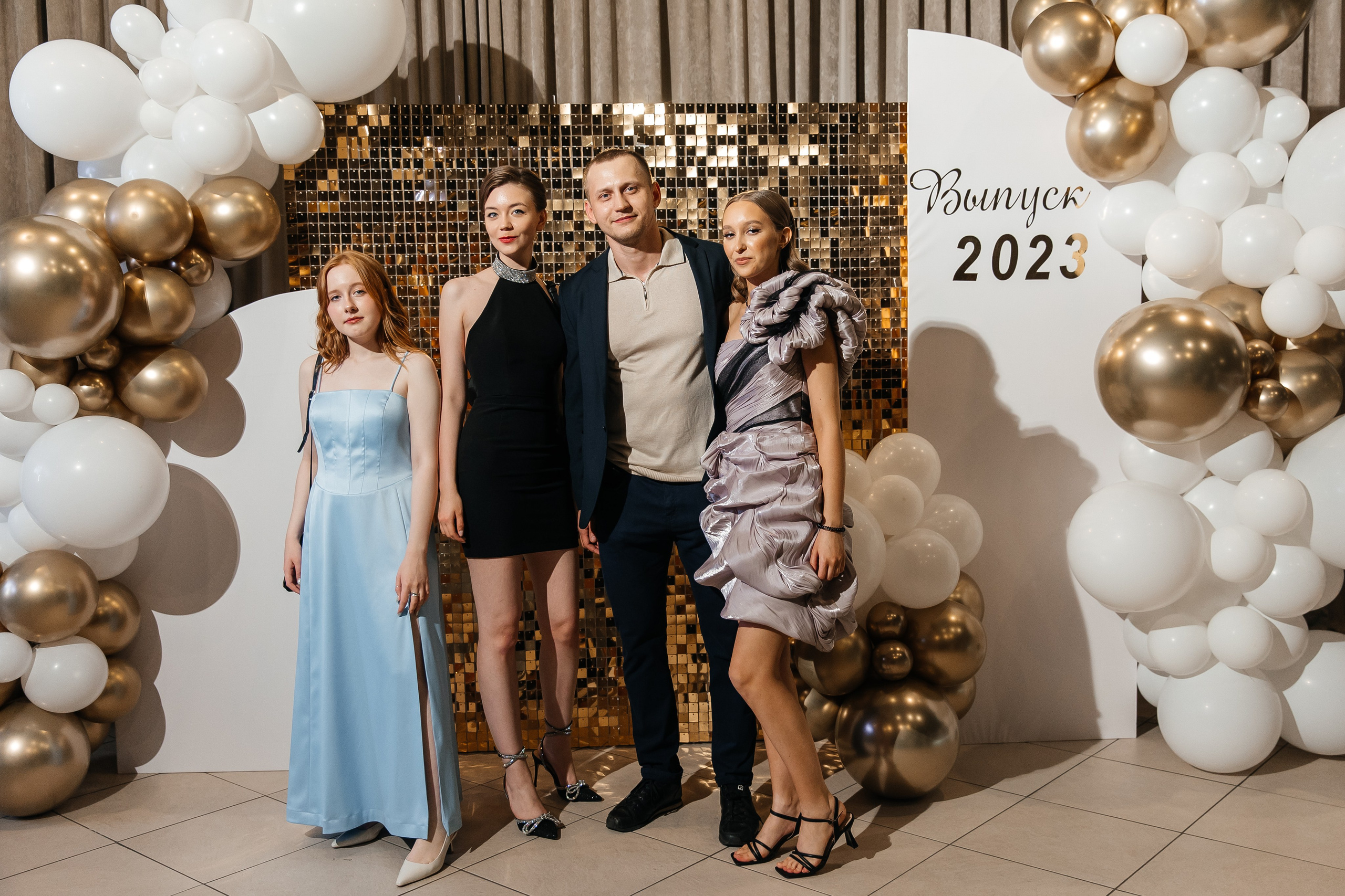 2023-06-23 Выпускной МБОУ СОШ № 10. Фотограф в Красноярске