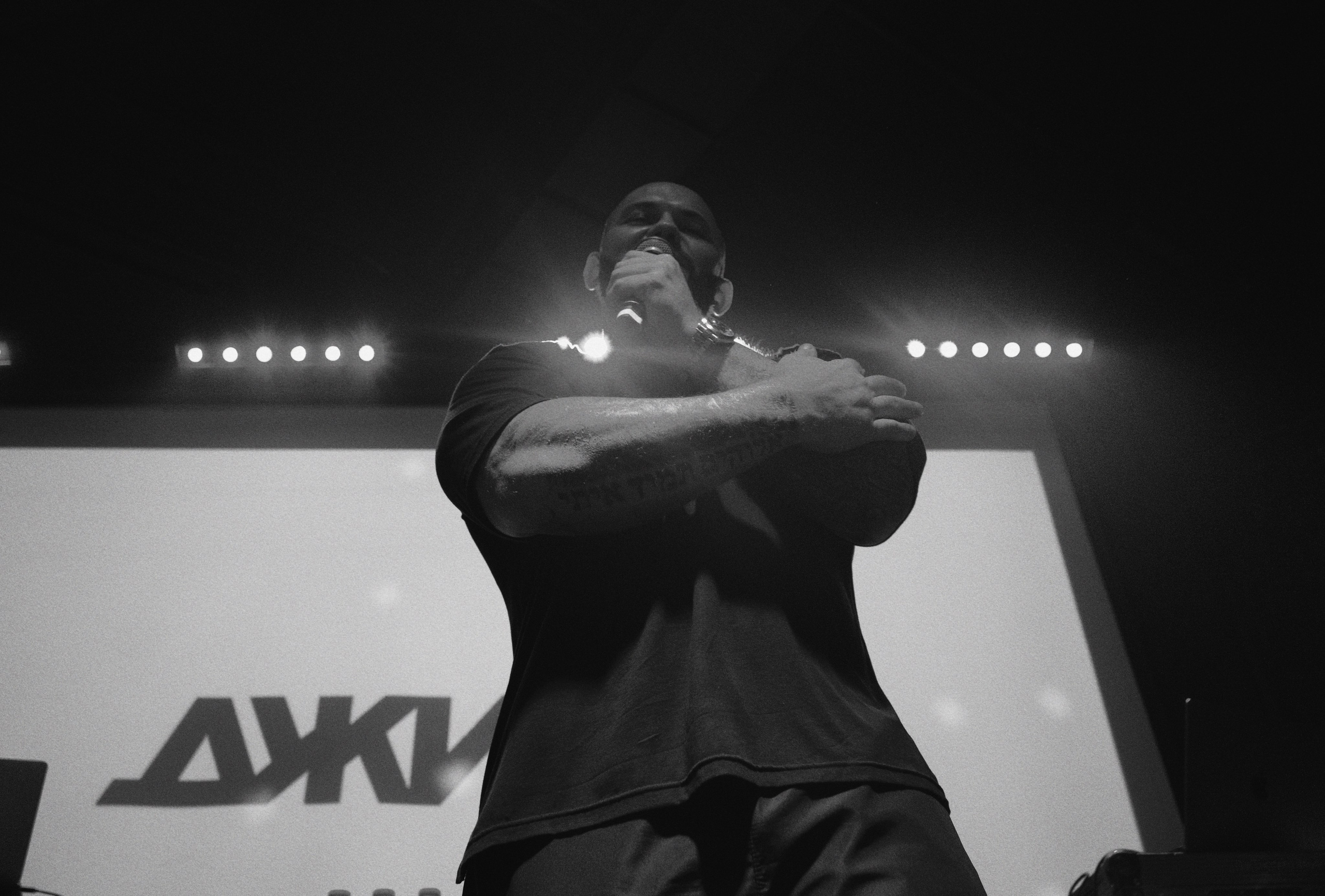 DZHIGAN. NOIZOMAX Художественный фотограф в Дубай