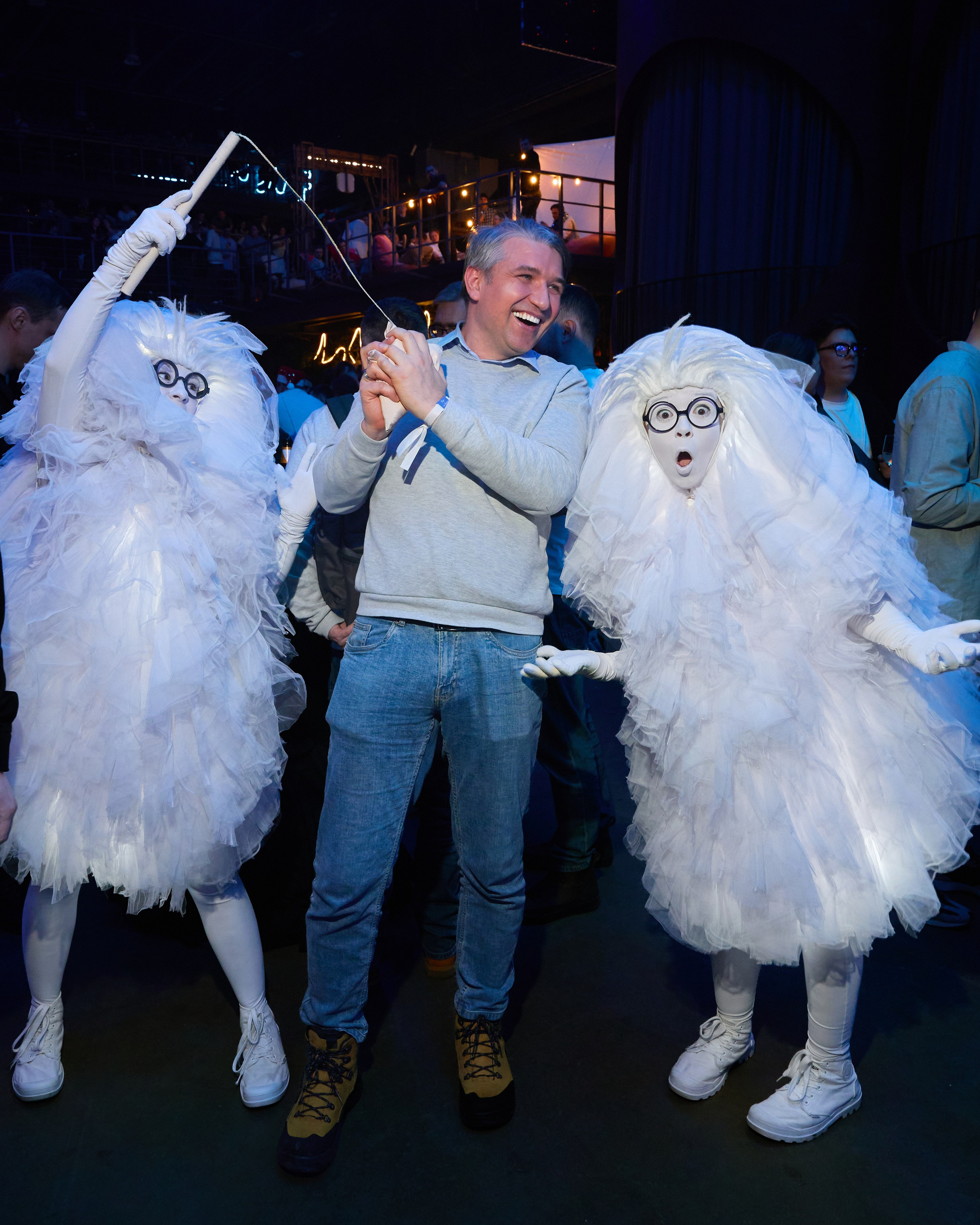 VK «На высоте» х Гарик Харламов. Svyatoslav Lebedev | Advertising photographer — Commercial shooting, Art direction, AI integration