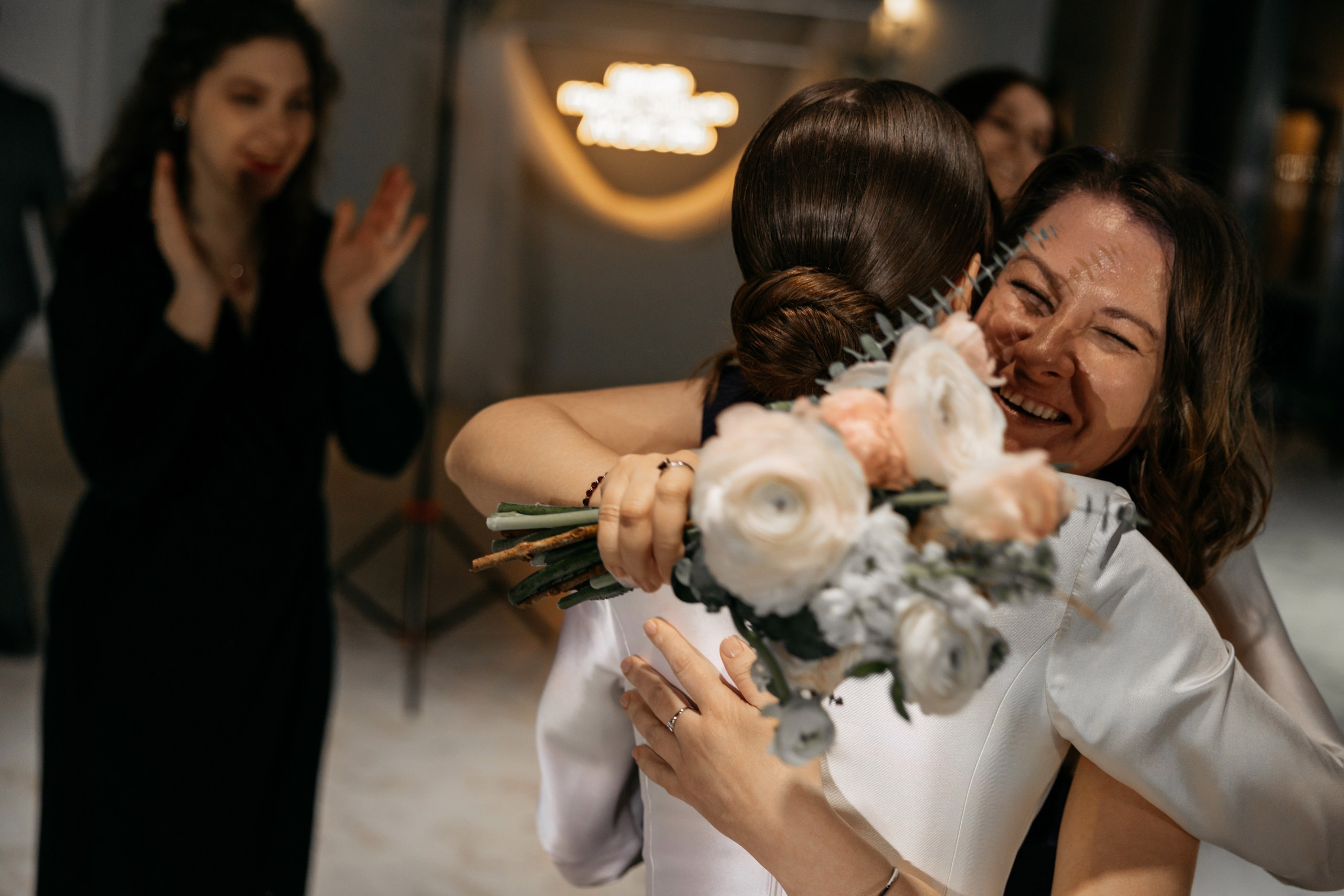 Свадебная фотосессия банкета. Свадебный и Семейный Фотограф в Гатчине и Санкт-Петербурге Виктория