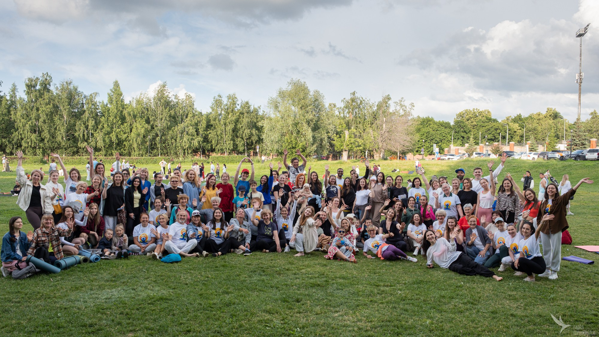 Международный день йоги в парке Горького. Репортажный фотограф в Казани Павел Серпокрылов