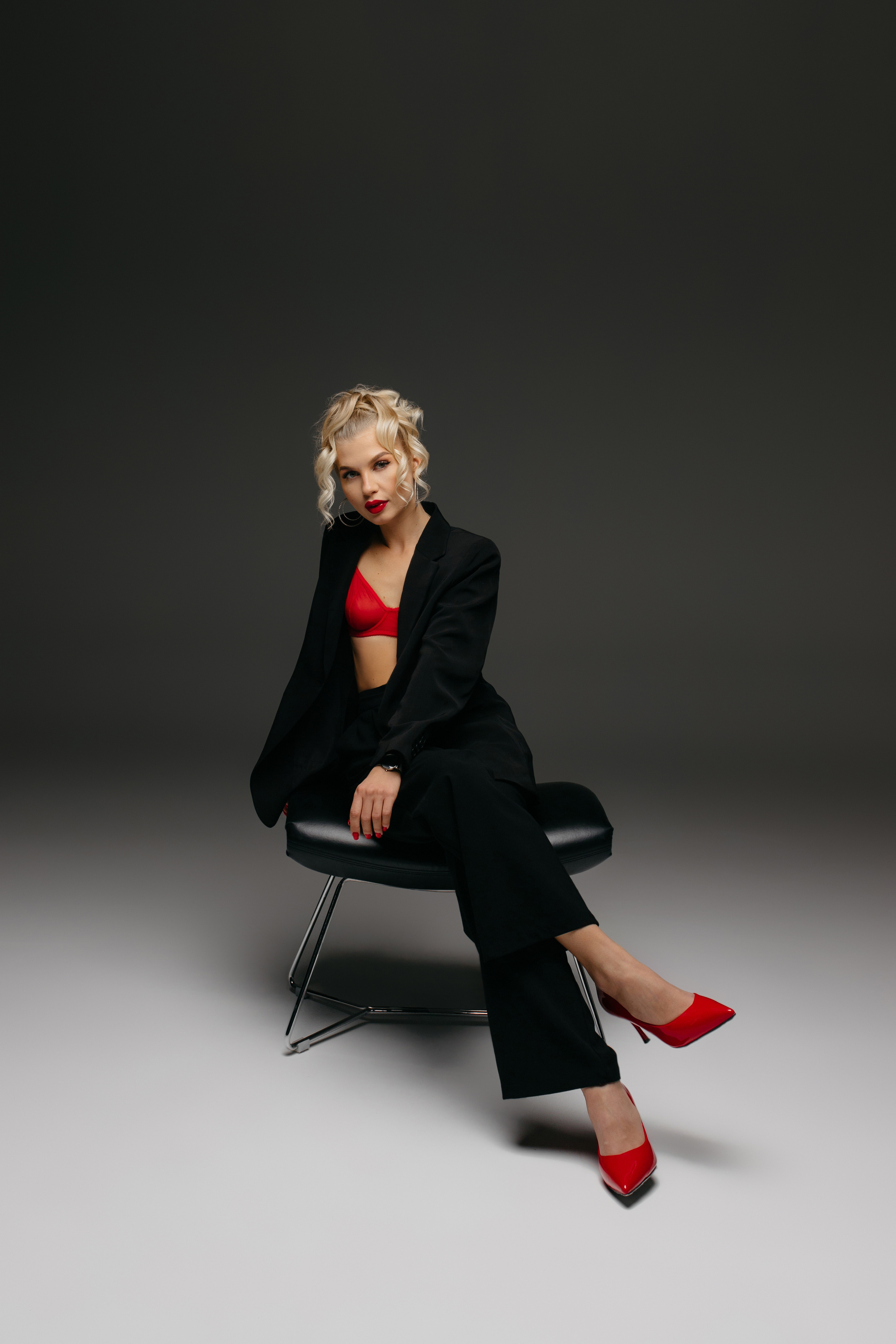 Аня. Услуги Фото и Ретуши