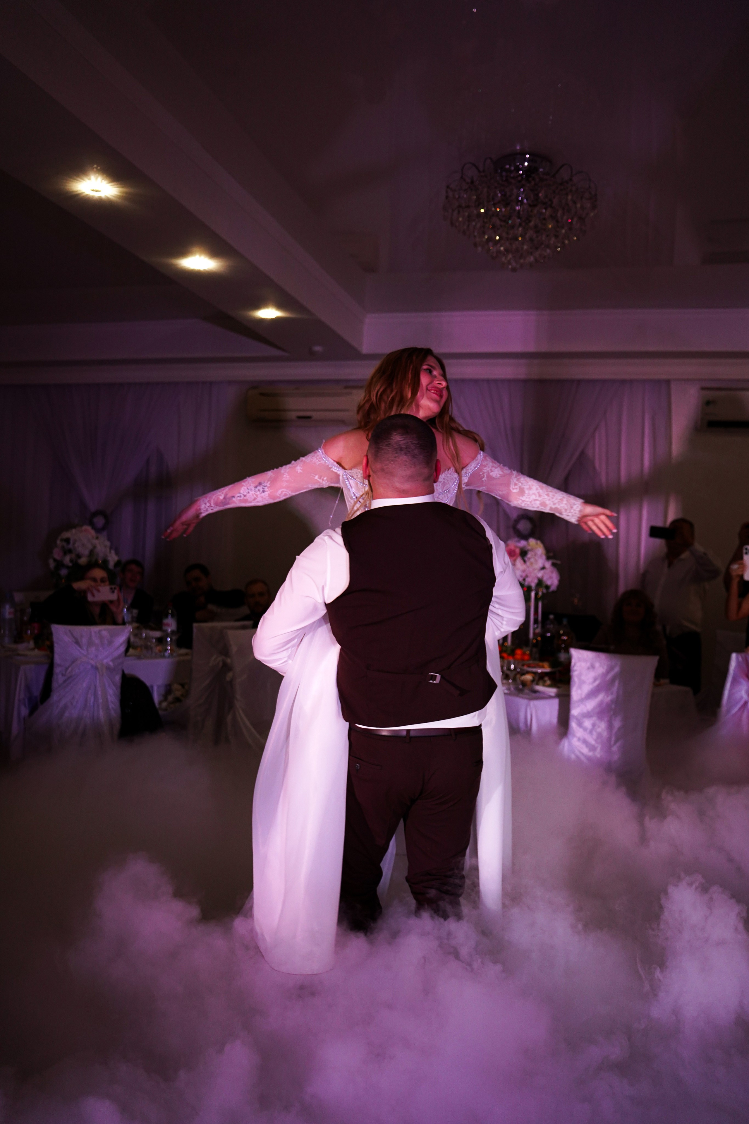 Свадебный банкет в ресторане «Верона». Свадебный фотограф в Ростове-на-Дону. Таинство Крещения и Венчания, семейные фотосессии. Алёна Чёботова