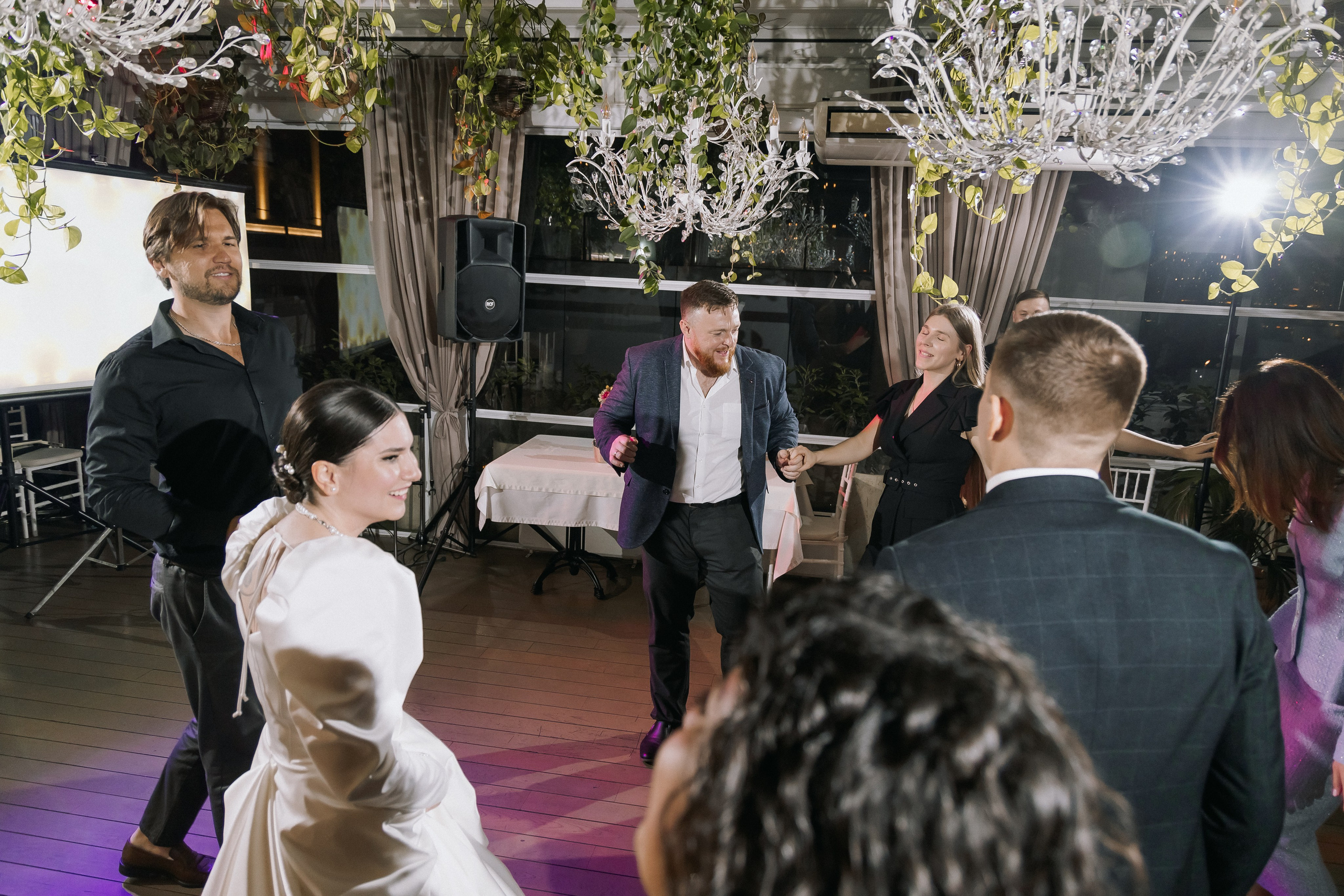 Яна и Святослав. Свадебный день. Свадебная фотография. Арина Рубах