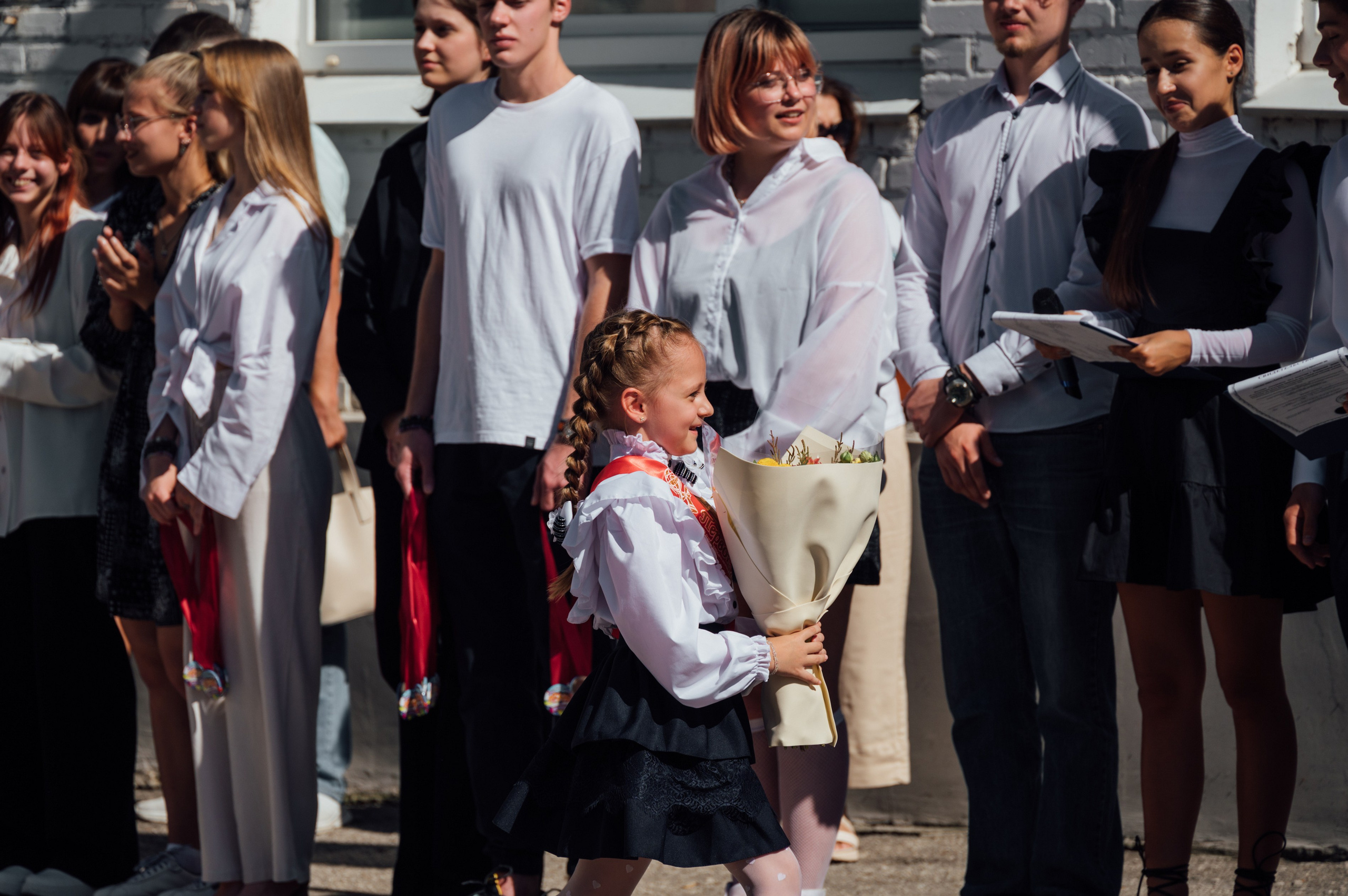 Школьная фотосессия в Туле. Портретный, семейный, свадебный фотограф. Бизнес, контент съёмка. Тула