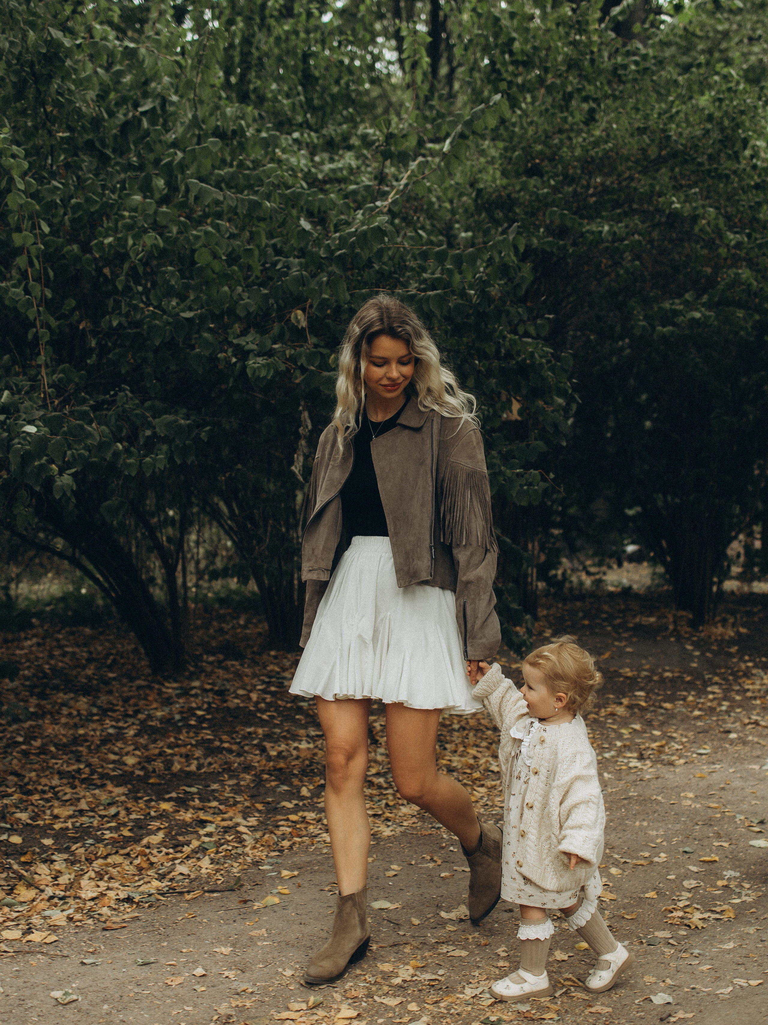 Осенняя история. Вика и Стеша. Фотограф Дарья Соколовская