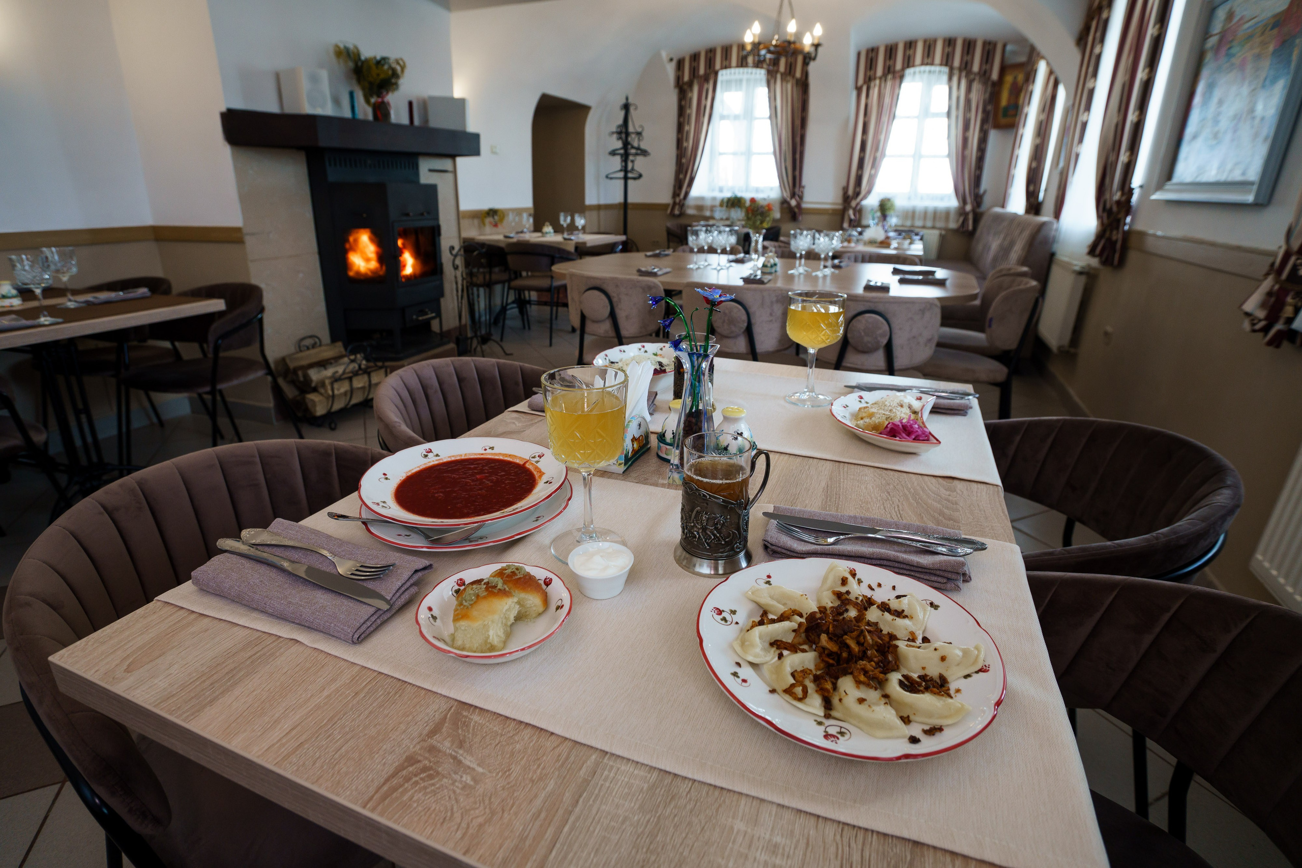 Рестораны Ростова Великого 2024. Репортажный фотограф Сергей Сажин г. Ярославль