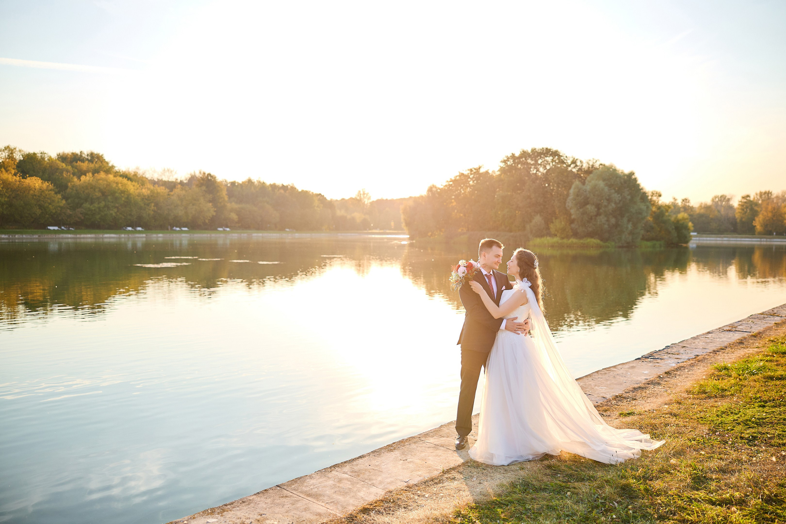 Свадебная фотосессия в Кусково. Свадебный фотограф Сергей Колбинский