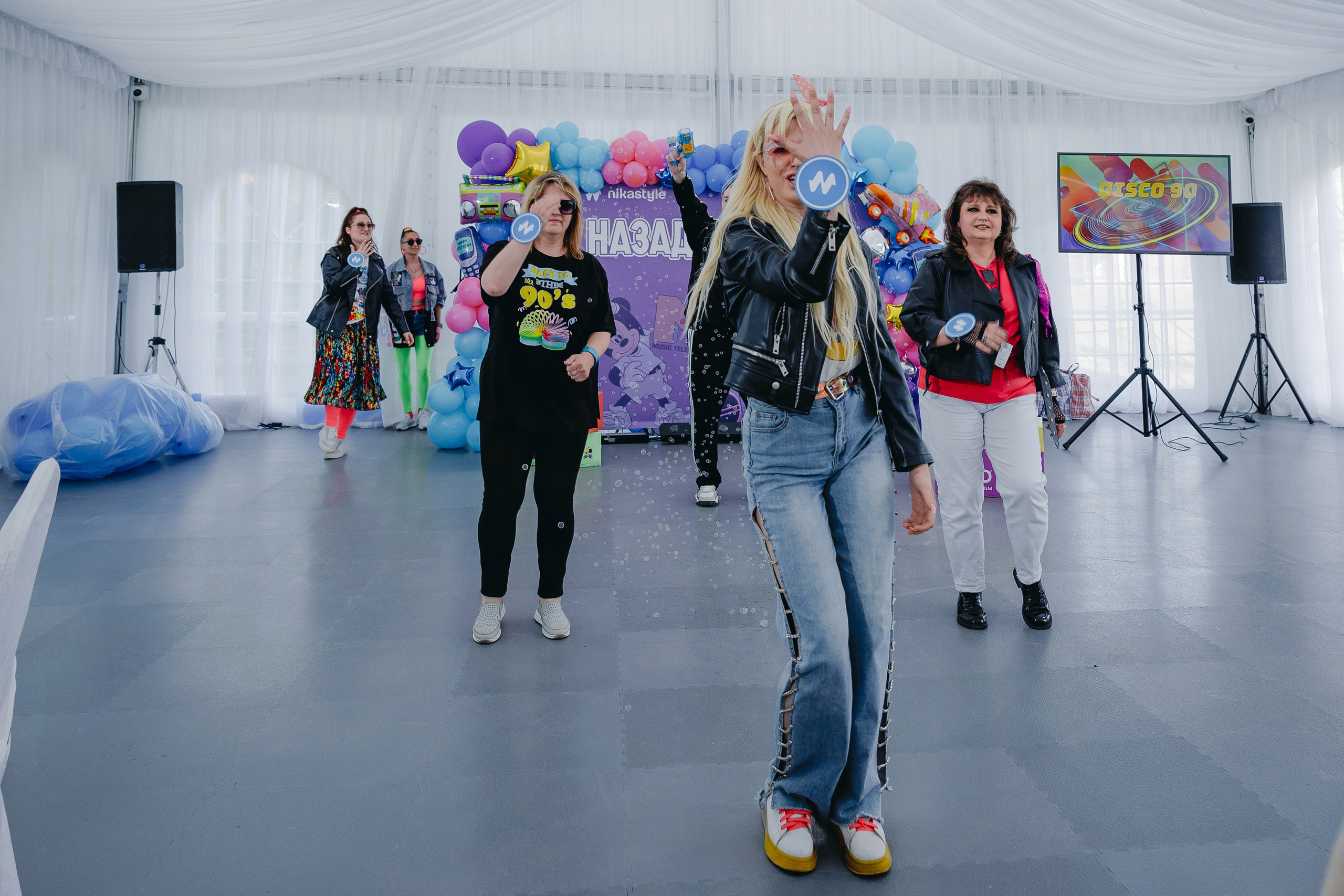 NikaStyle 22 года: назад в 90-Е (team building). Свадебный фотограф во Владимире Евгений Топаз