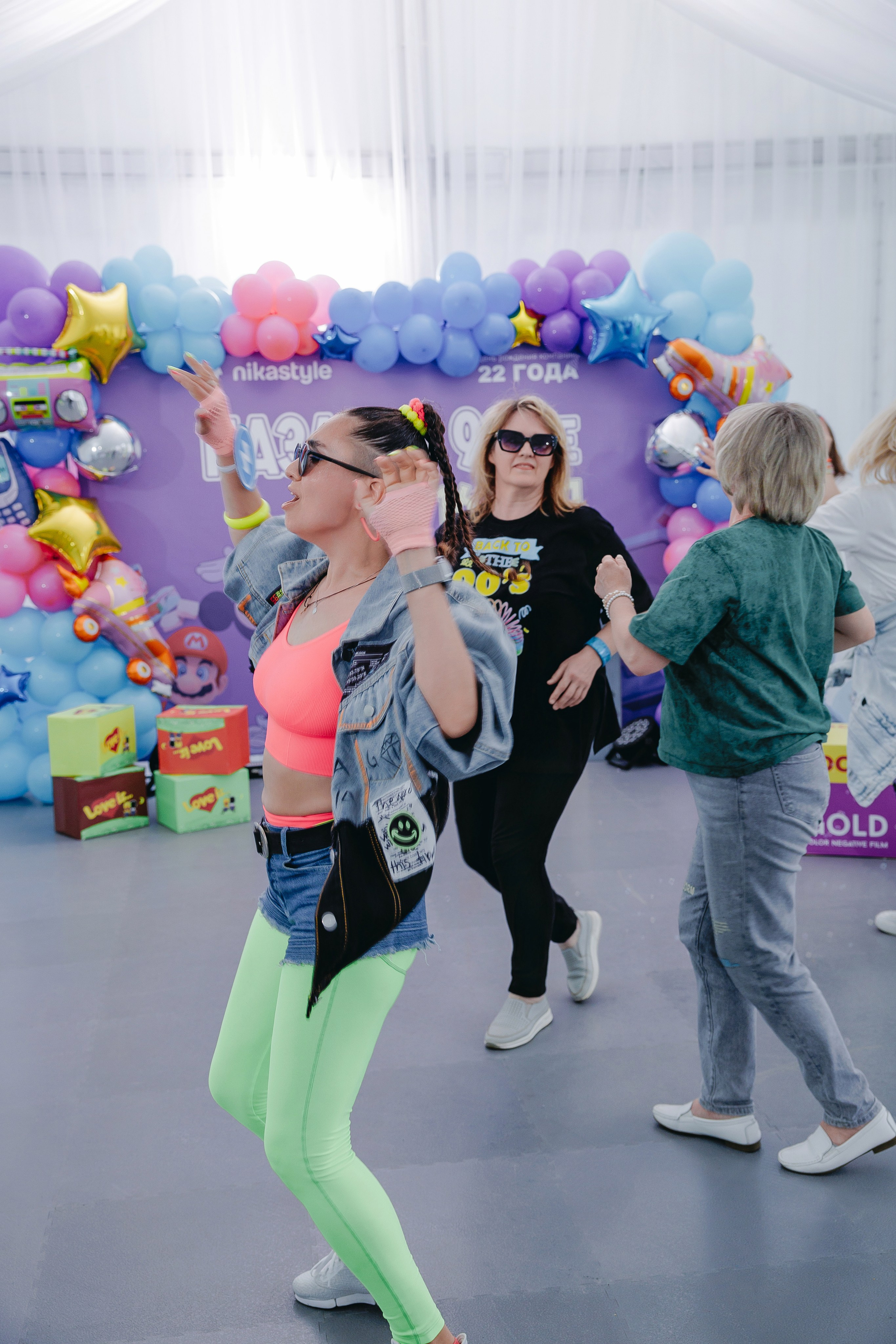 NikaStyle 22 года: назад в 90-Е (team building). Свадебный фотограф во Владимире Евгений Топаз