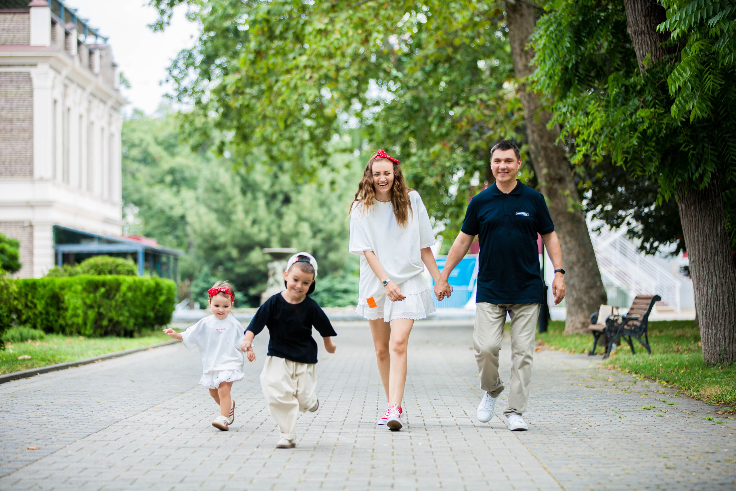 Прогулка в Городском парке Краснодар. Свадебный семейный и детский фотограф в Краснодаре Карина Федоровская