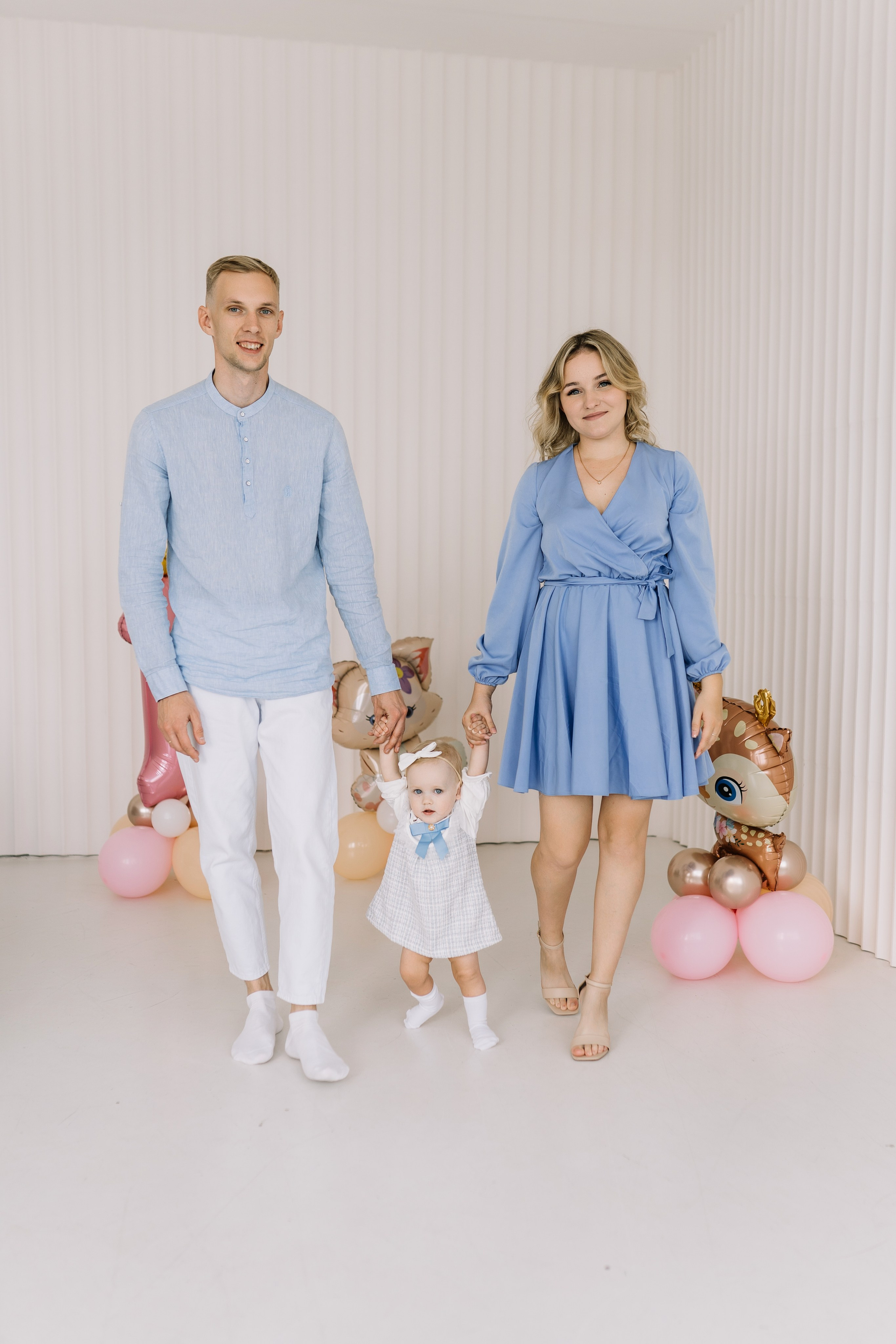 Николь 1 годик