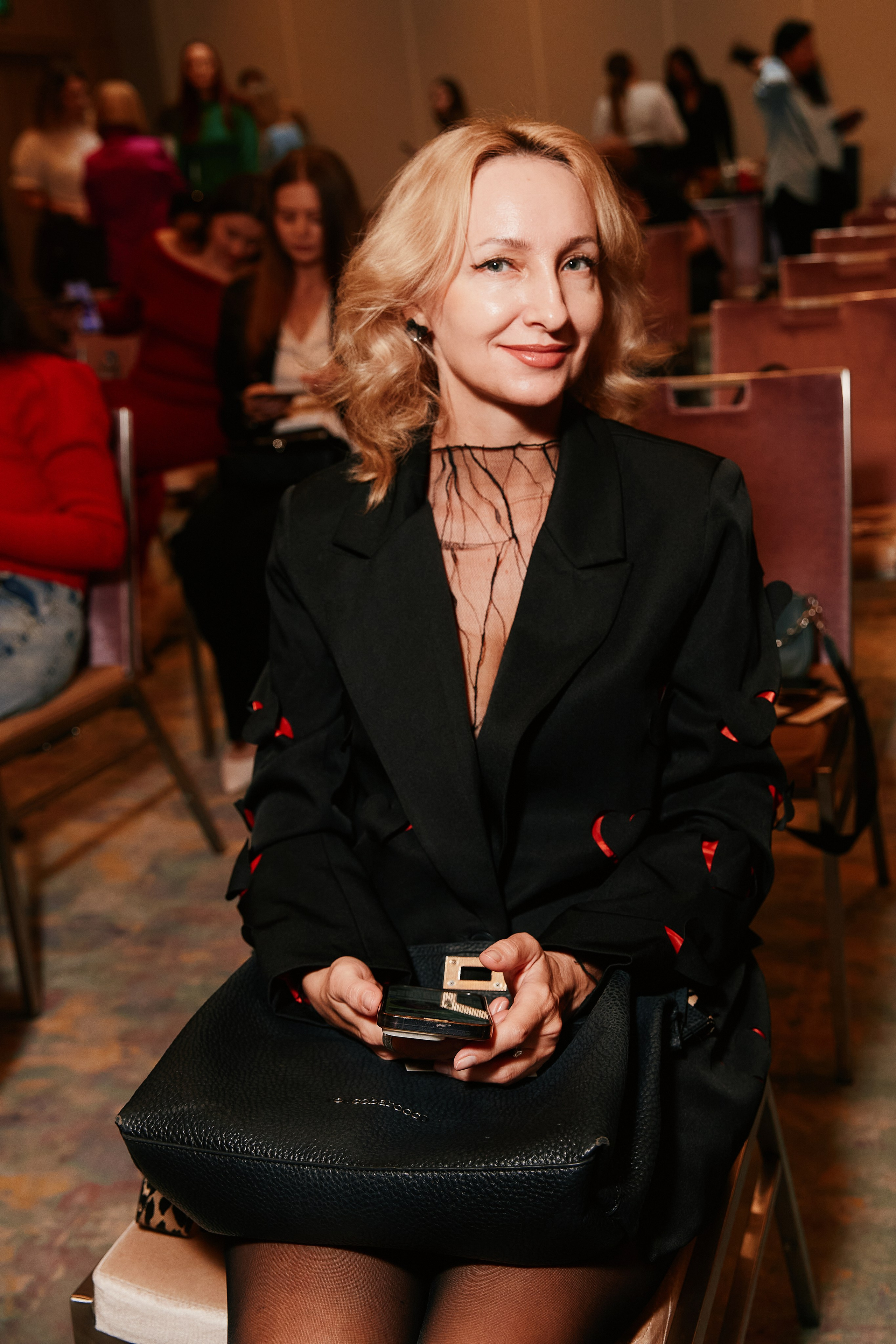 Современная женщина в Hilton 26.10. Свадебный репортажный фотограф краснодар максим дремов дрёмов фотосессия студия цена