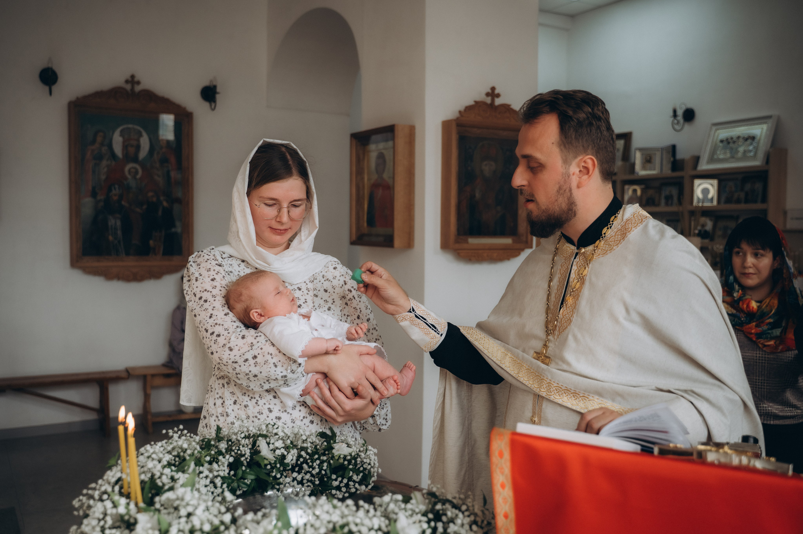 Крещение Ромы (Приход храма святой Равноапостольной княгини Ольги). Семейный фотограф в Минске Дарья Дреко