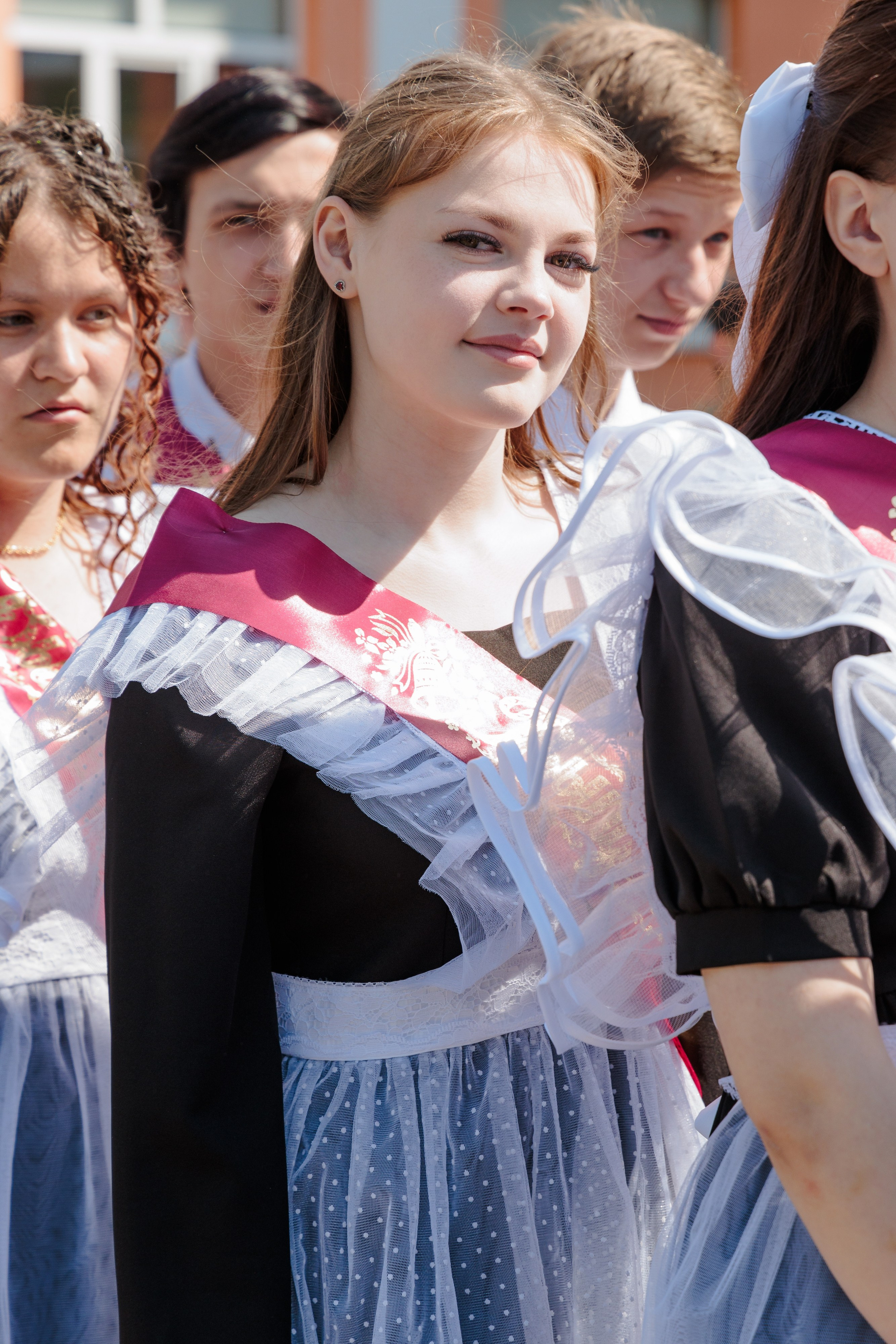 Последний звонок 2025 — фото 9 класса, школьный альбом, выпускной. Фотограф Нижний Новгород Мария Китаева