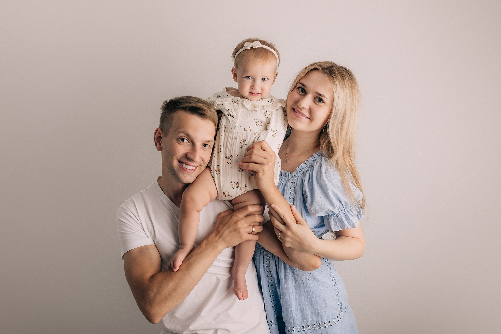 Алиса. Семейный фотограф новорождённых в Серпухове Юлия Новикова +79637785957