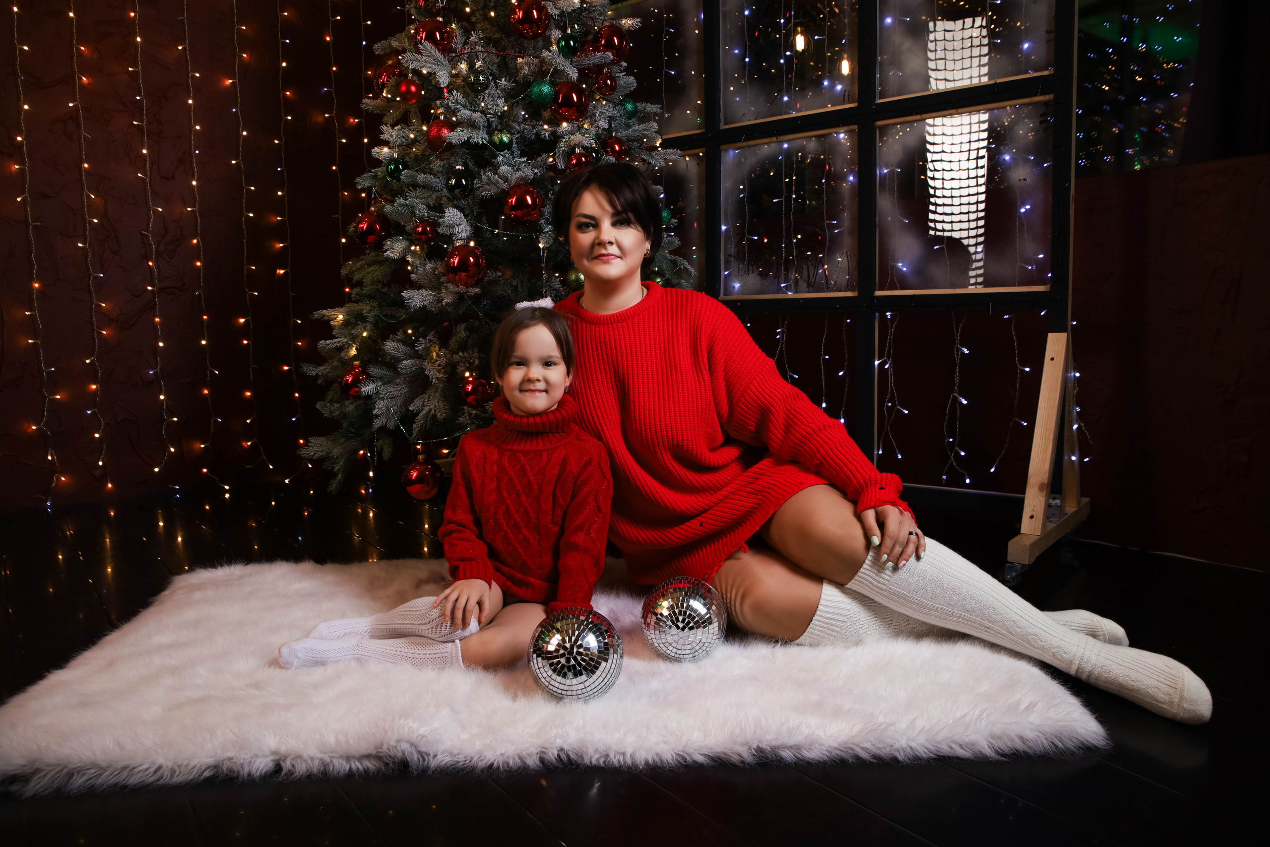 Анна с дочкой.Новогодняя 2022