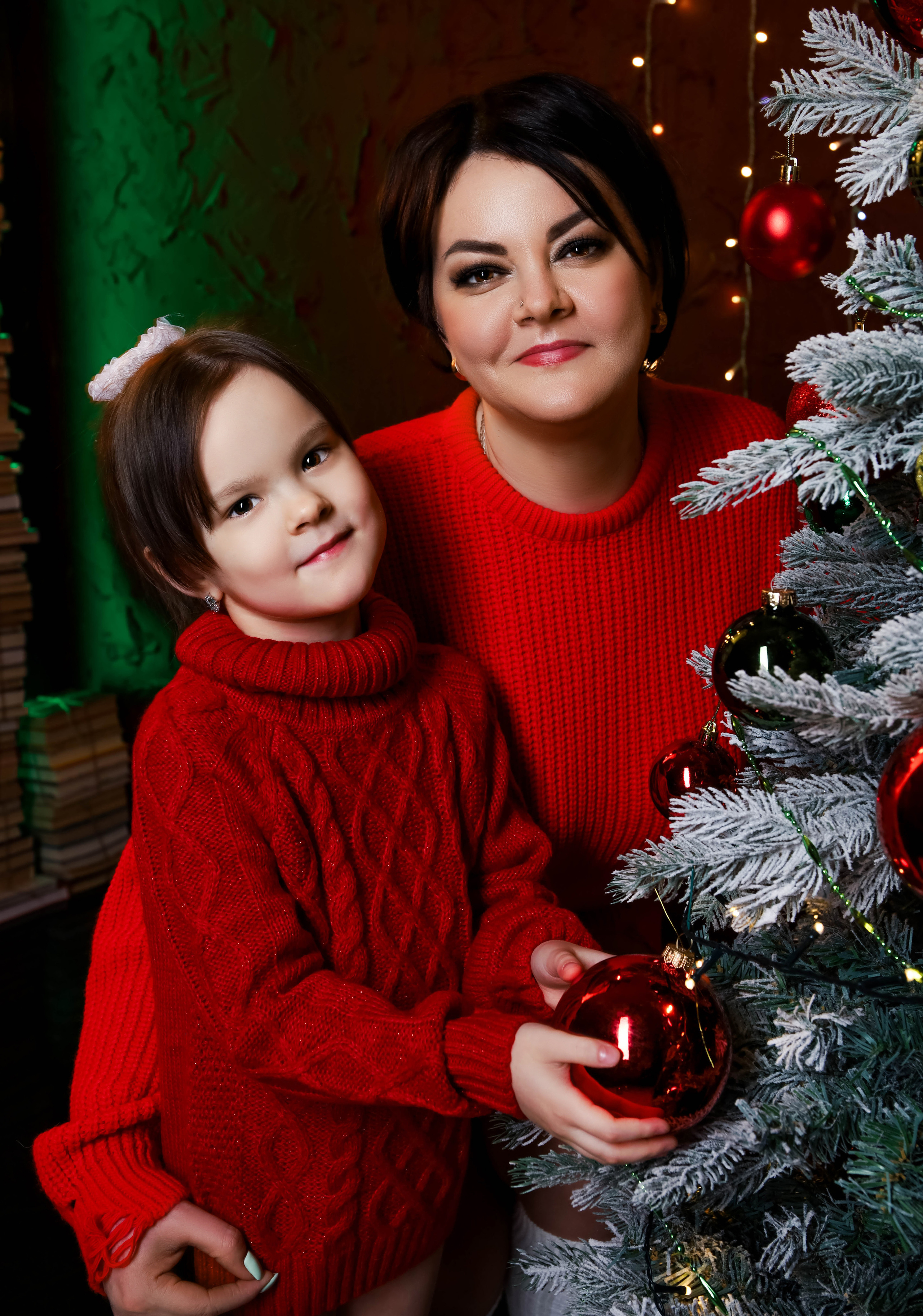Анна с дочкой.Новогодняя 2022