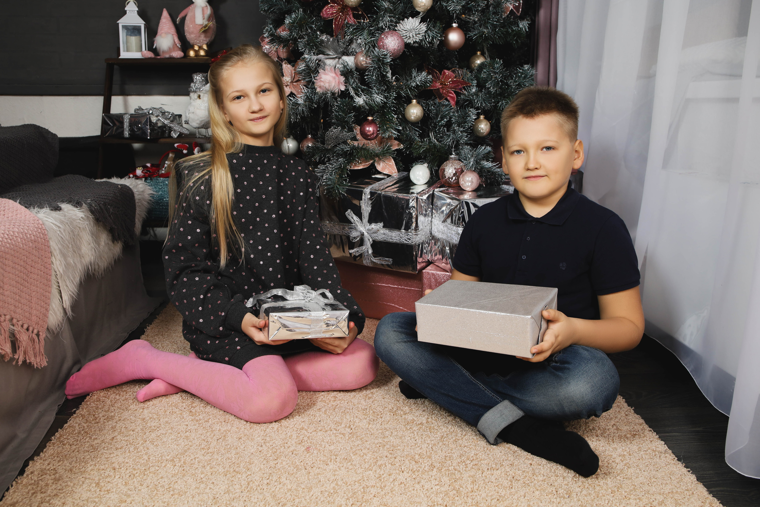 Ксения с семьей.Новогодняя 2022