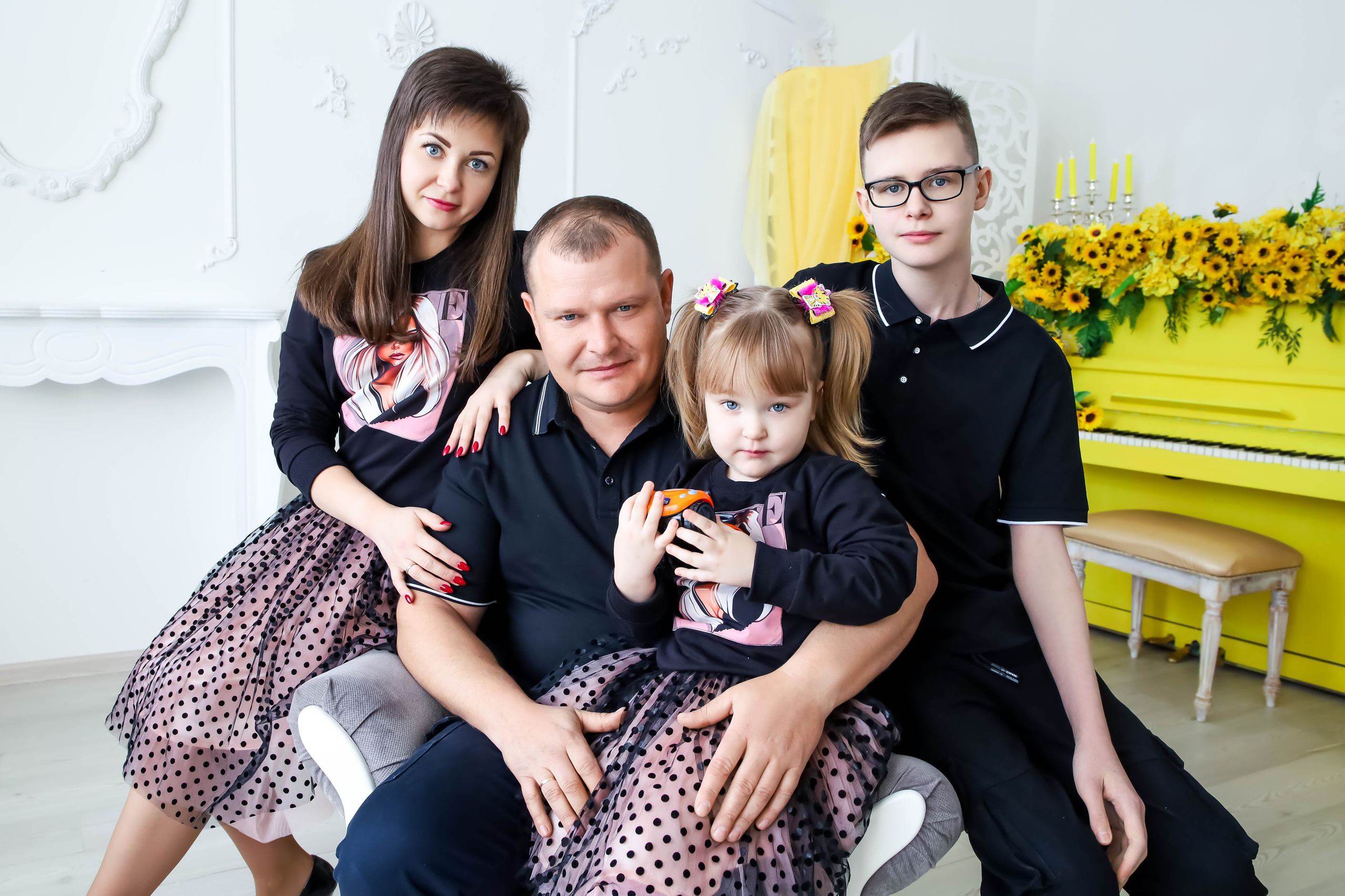 Вероника с семьей