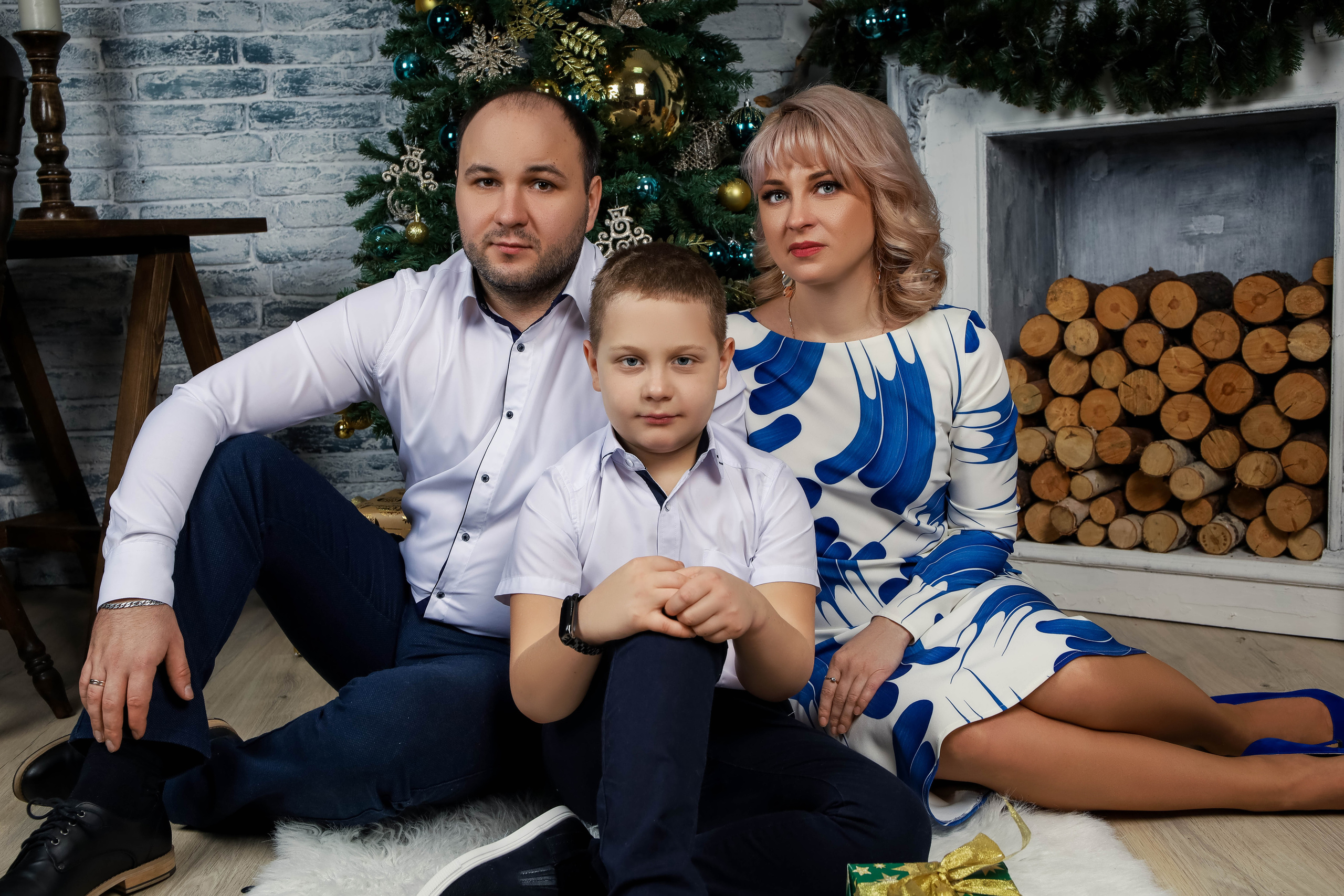 Любовь с семьей.Новогодняя 2022