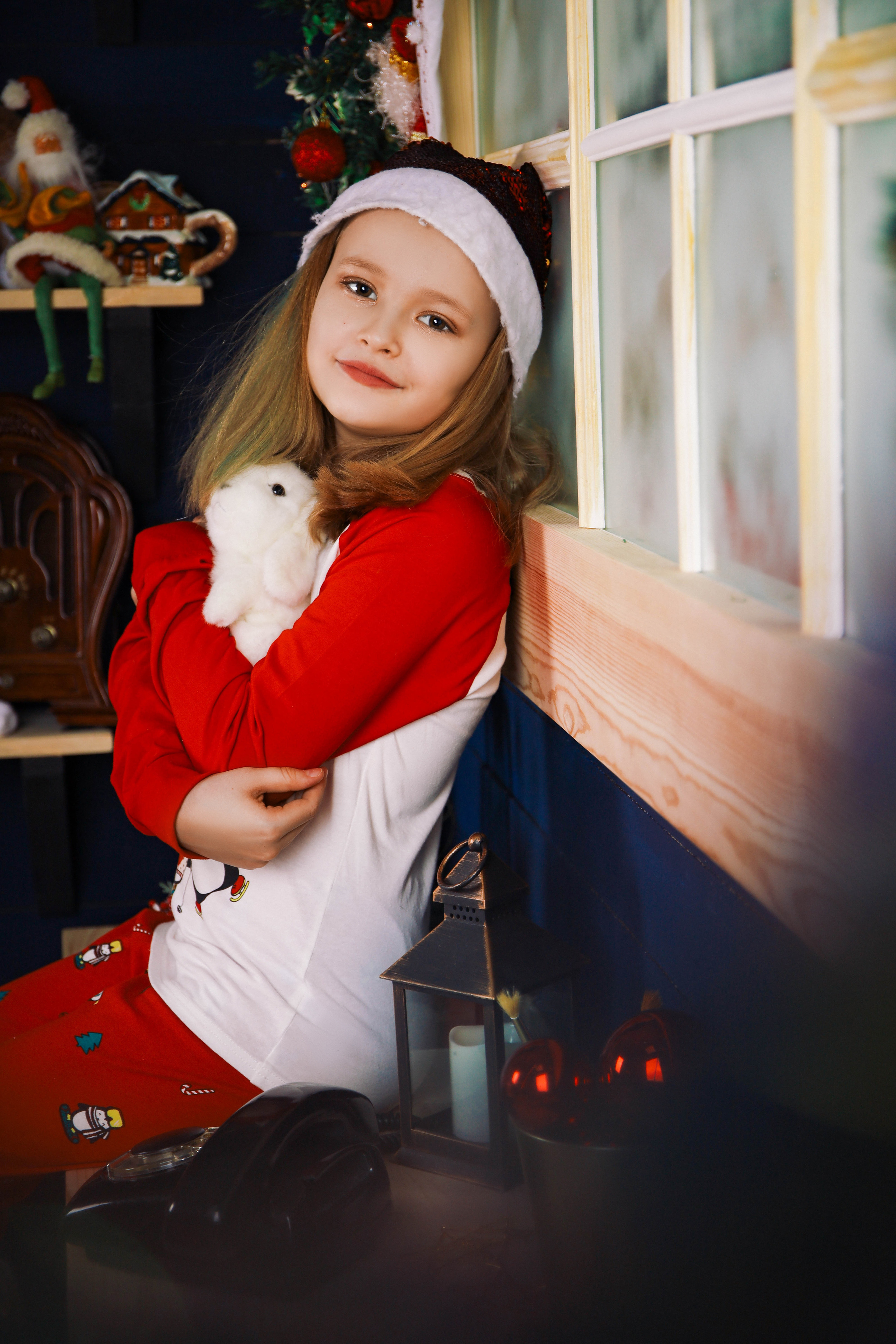 Гуля с детьми.Новогодняя 2022