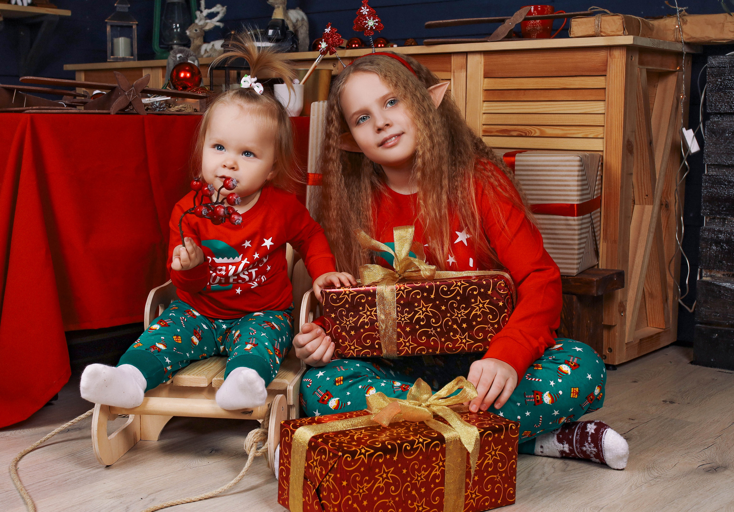 Наталья с семьей.Новогодняя 2022