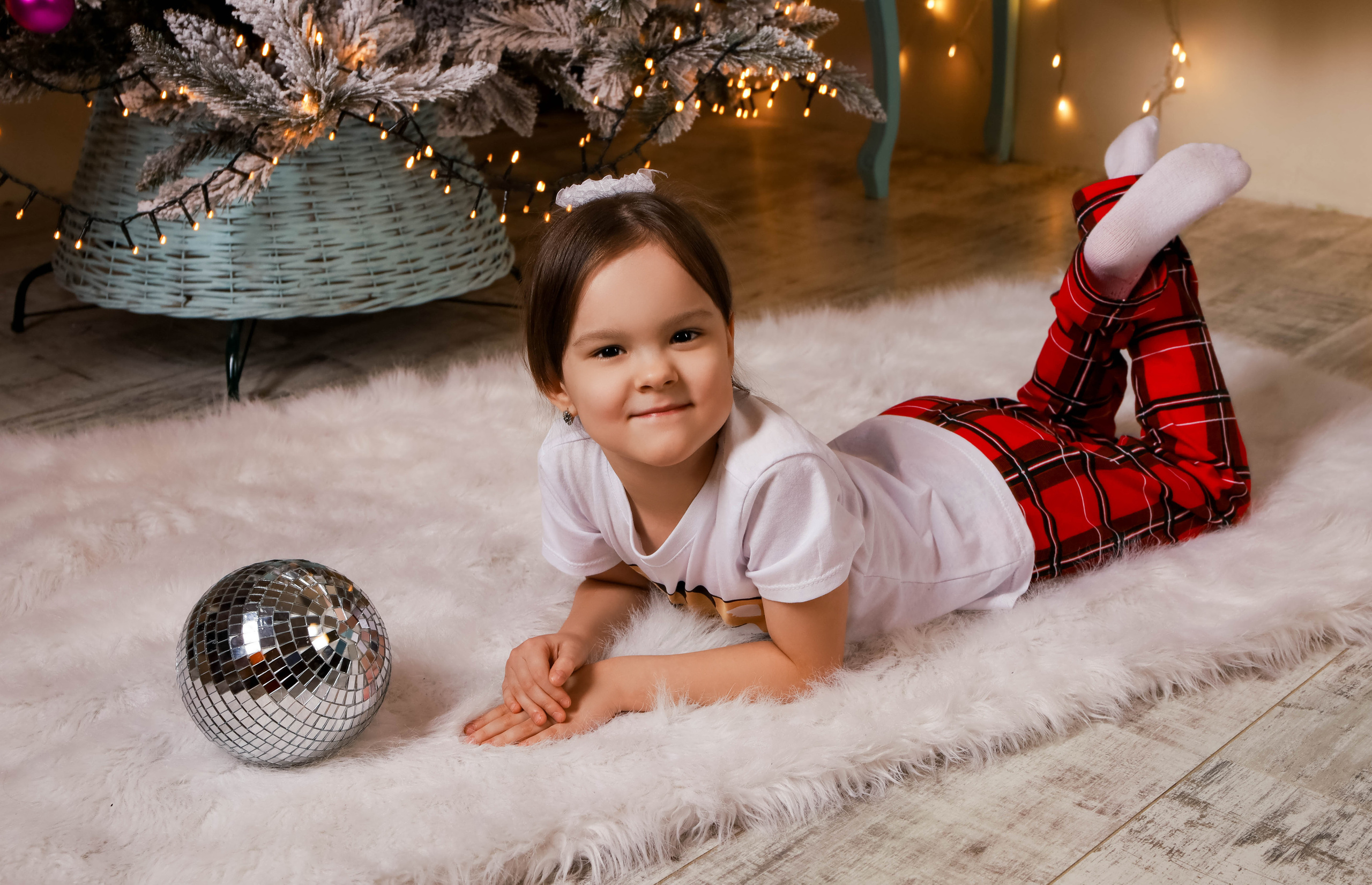 Анна с дочкой.Новогодняя 2022