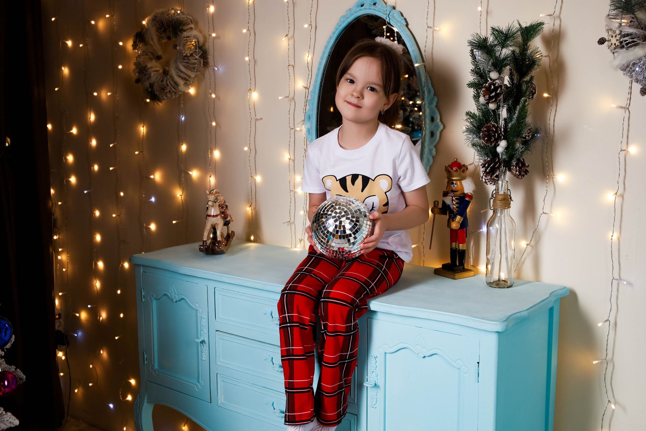 Анна с дочкой.Новогодняя 2022