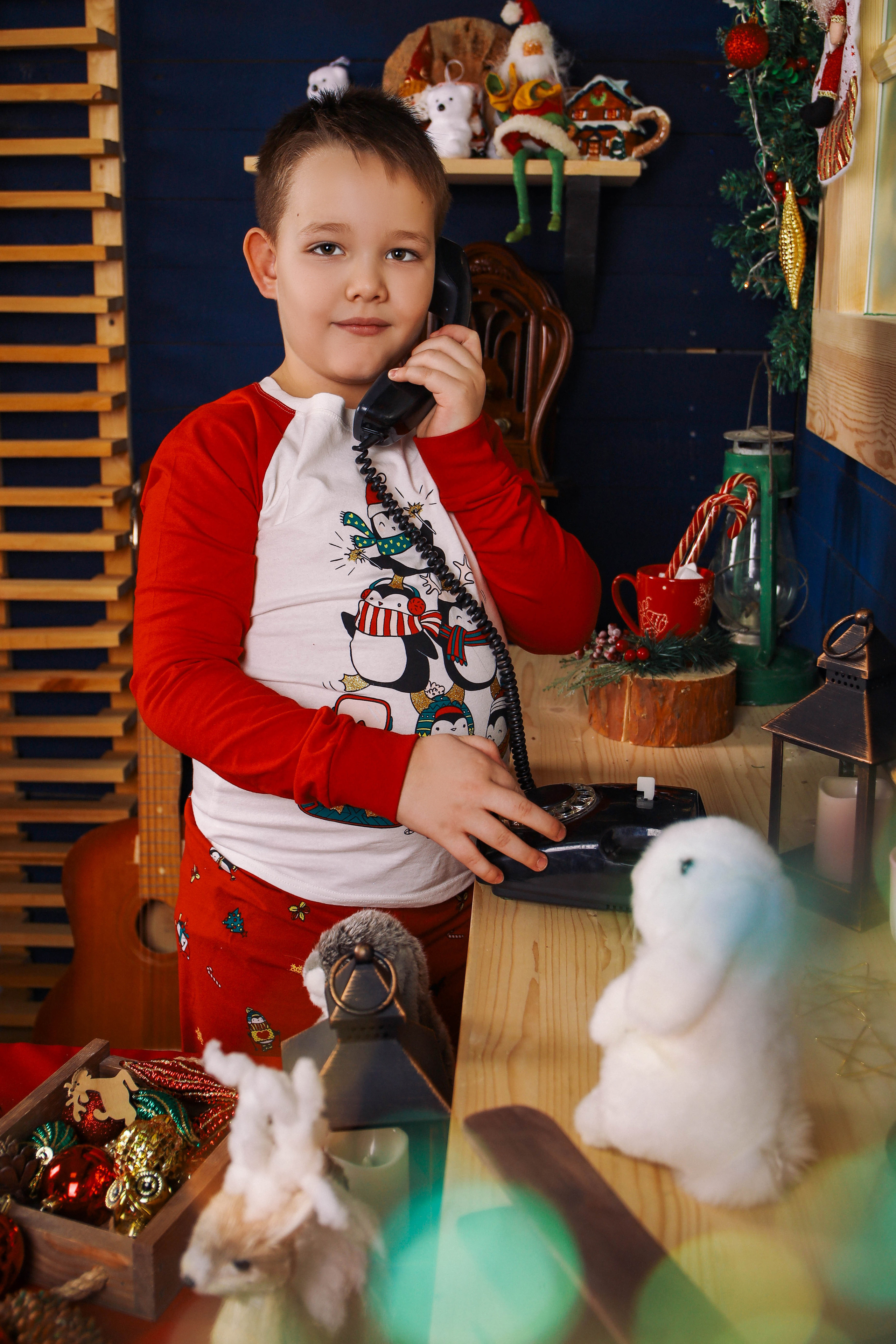 Гуля с детьми.Новогодняя 2022