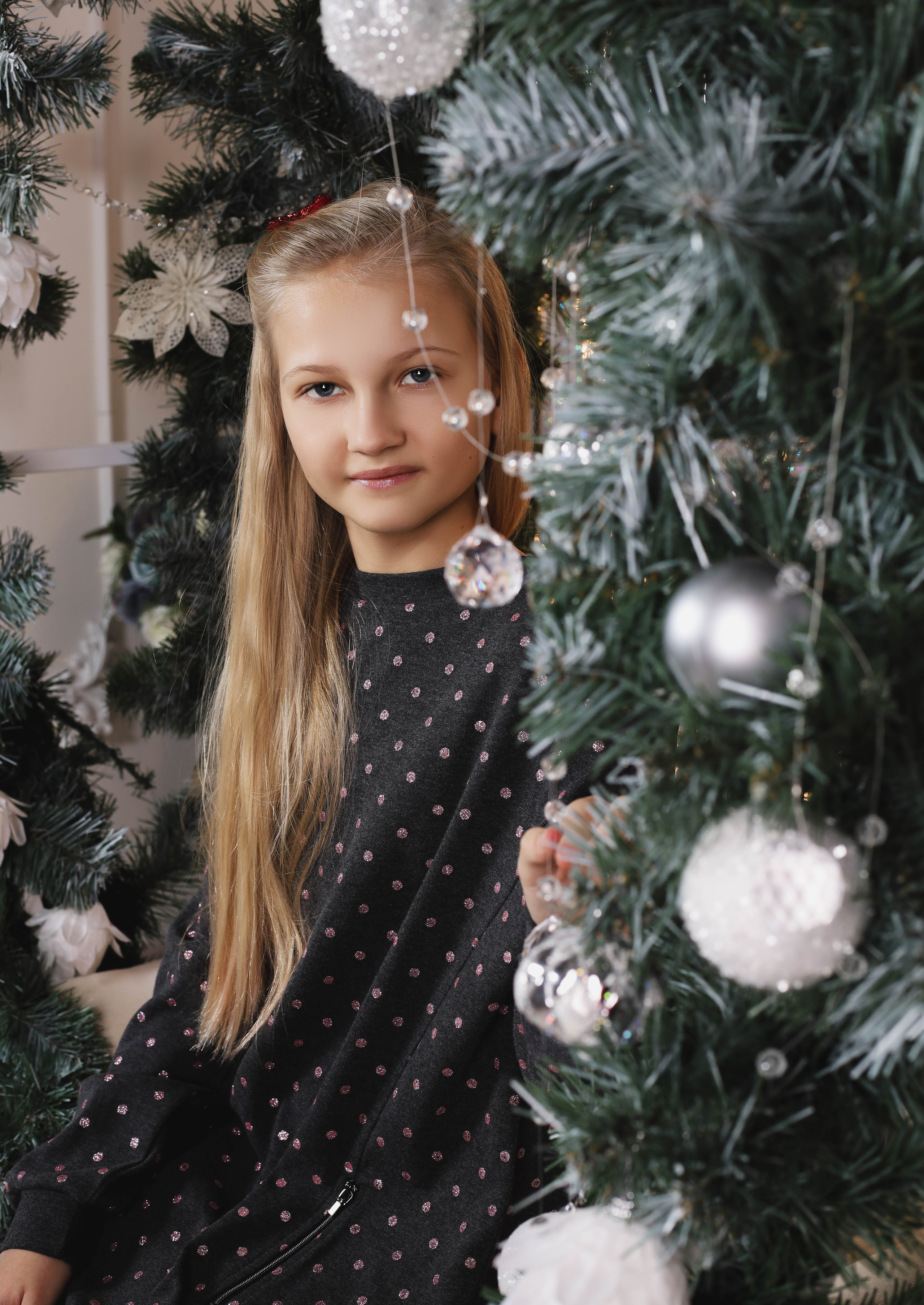 Ксения с семьей.Новогодняя 2022