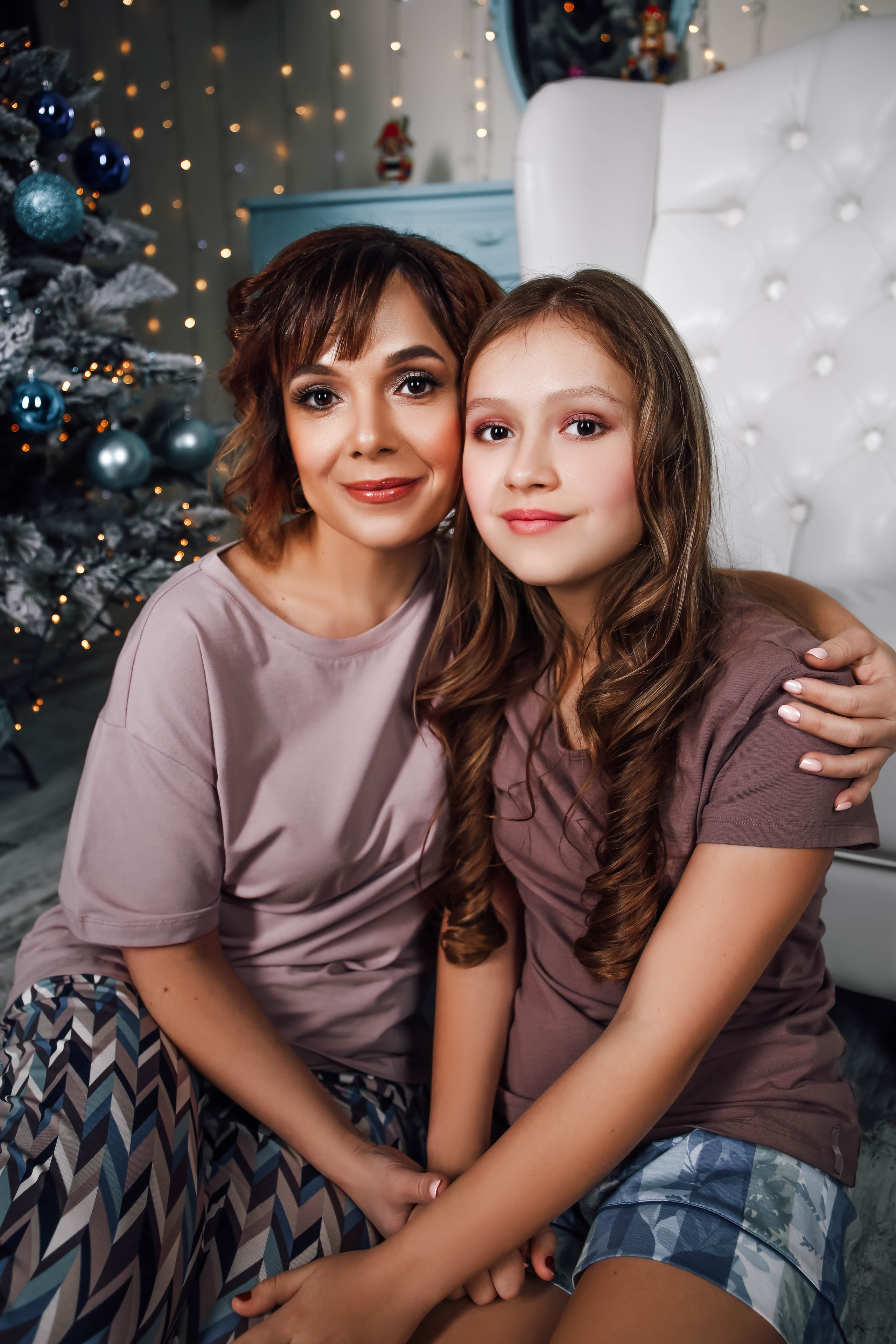 Ольга и Настя. Новогодняя 2022