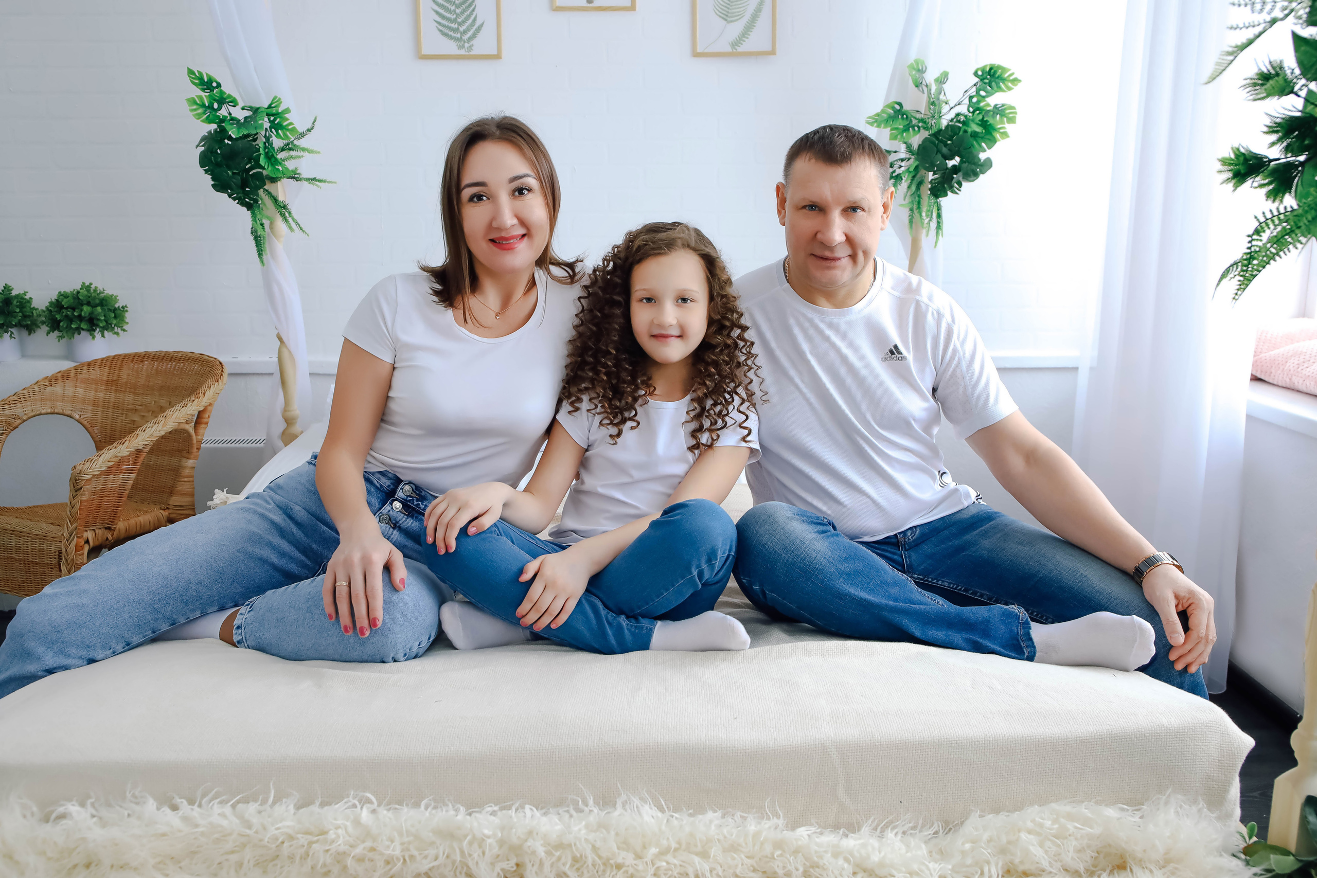 Гульфия с семьей